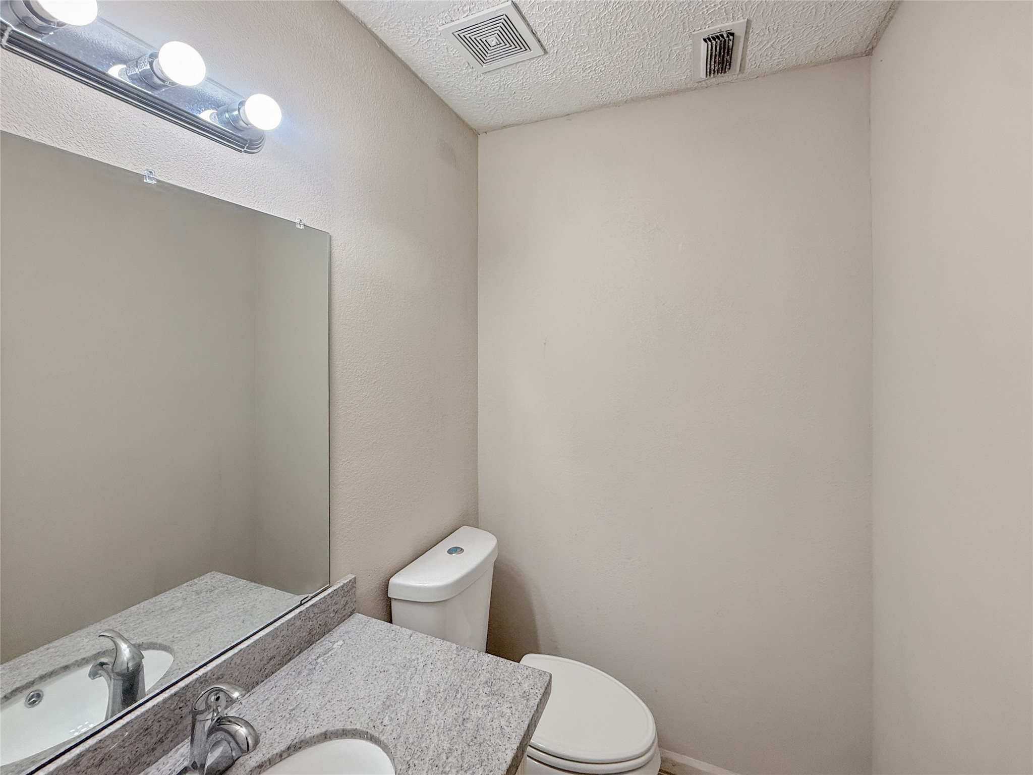 10902 Fawnview Drive Property Photo 14