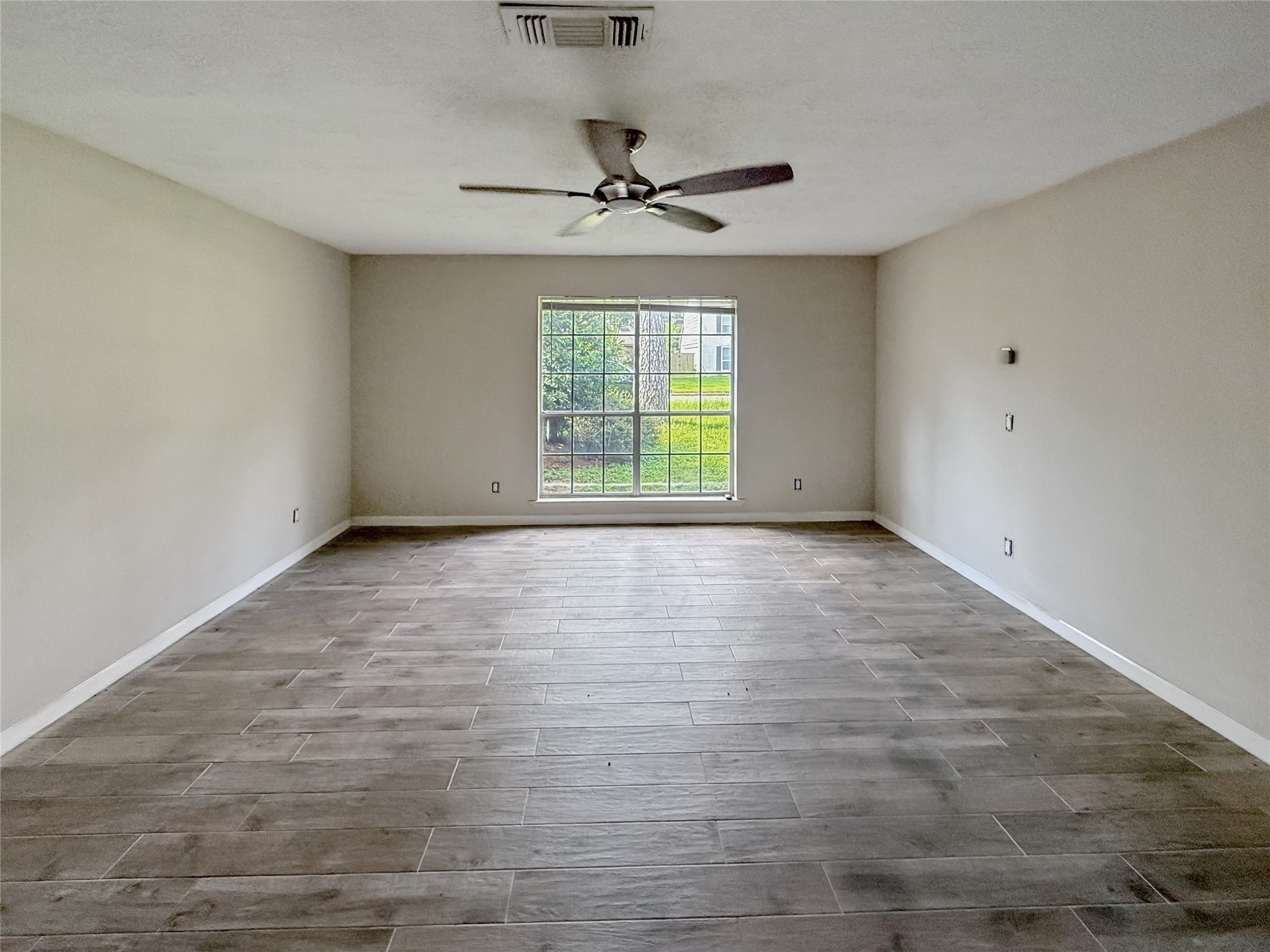 10902 Fawnview Drive Property Photo 15