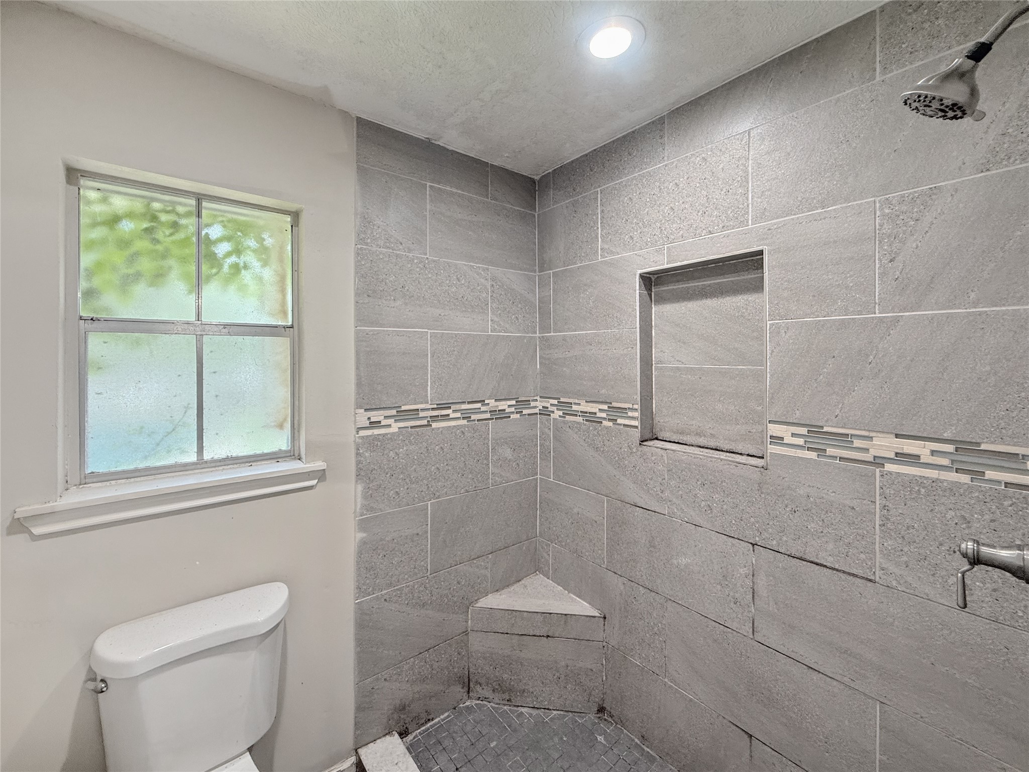 10902 Fawnview Drive Property Photo 18