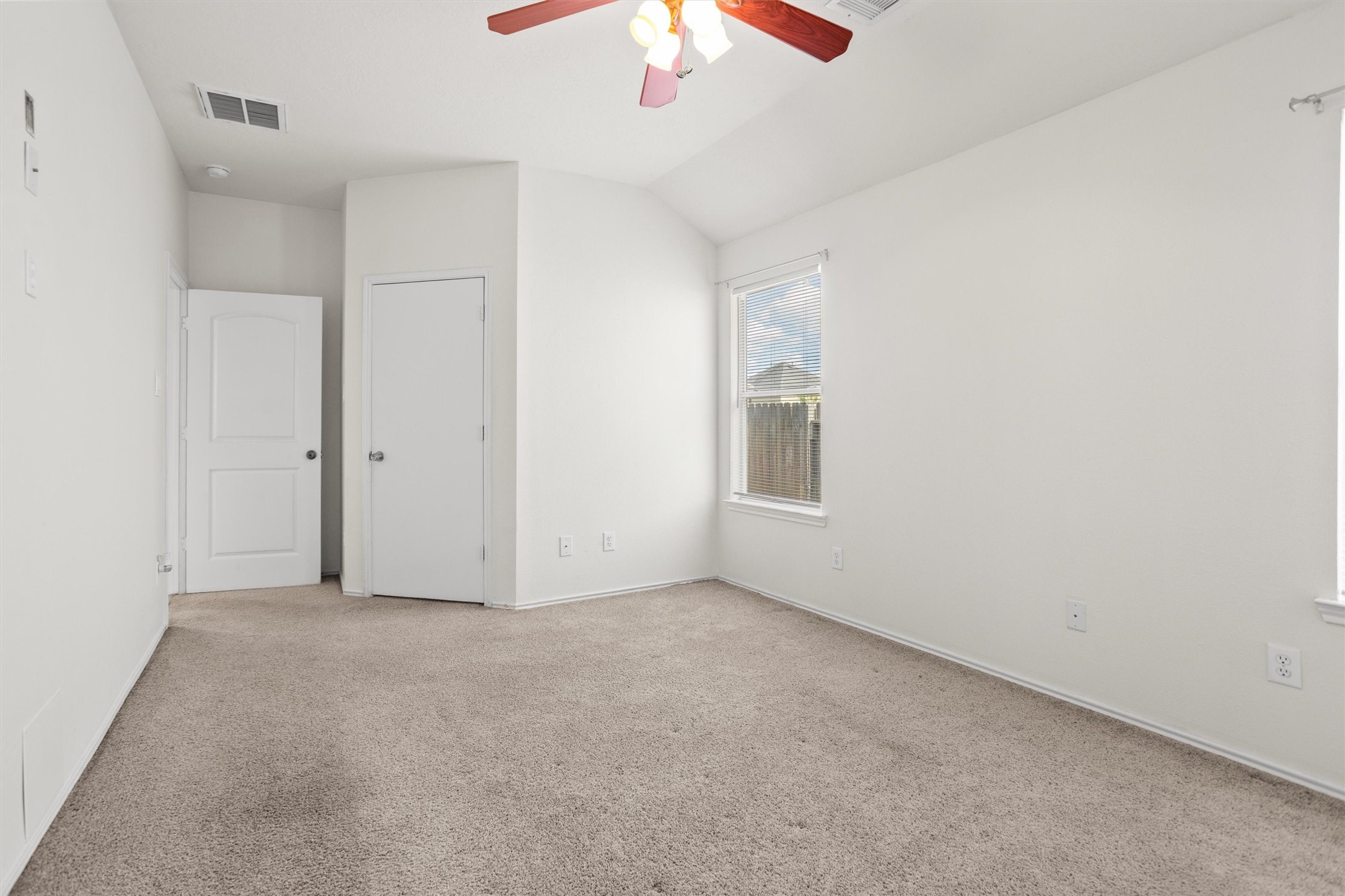 8923 Aurora Park Lane Property Photo 14