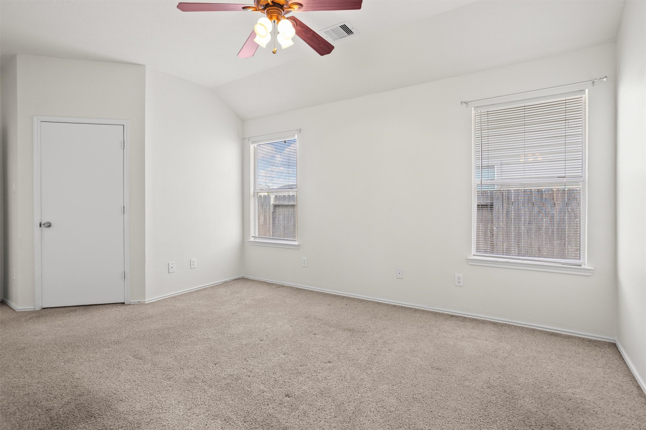 8923 Aurora Park Lane Property Photo 15