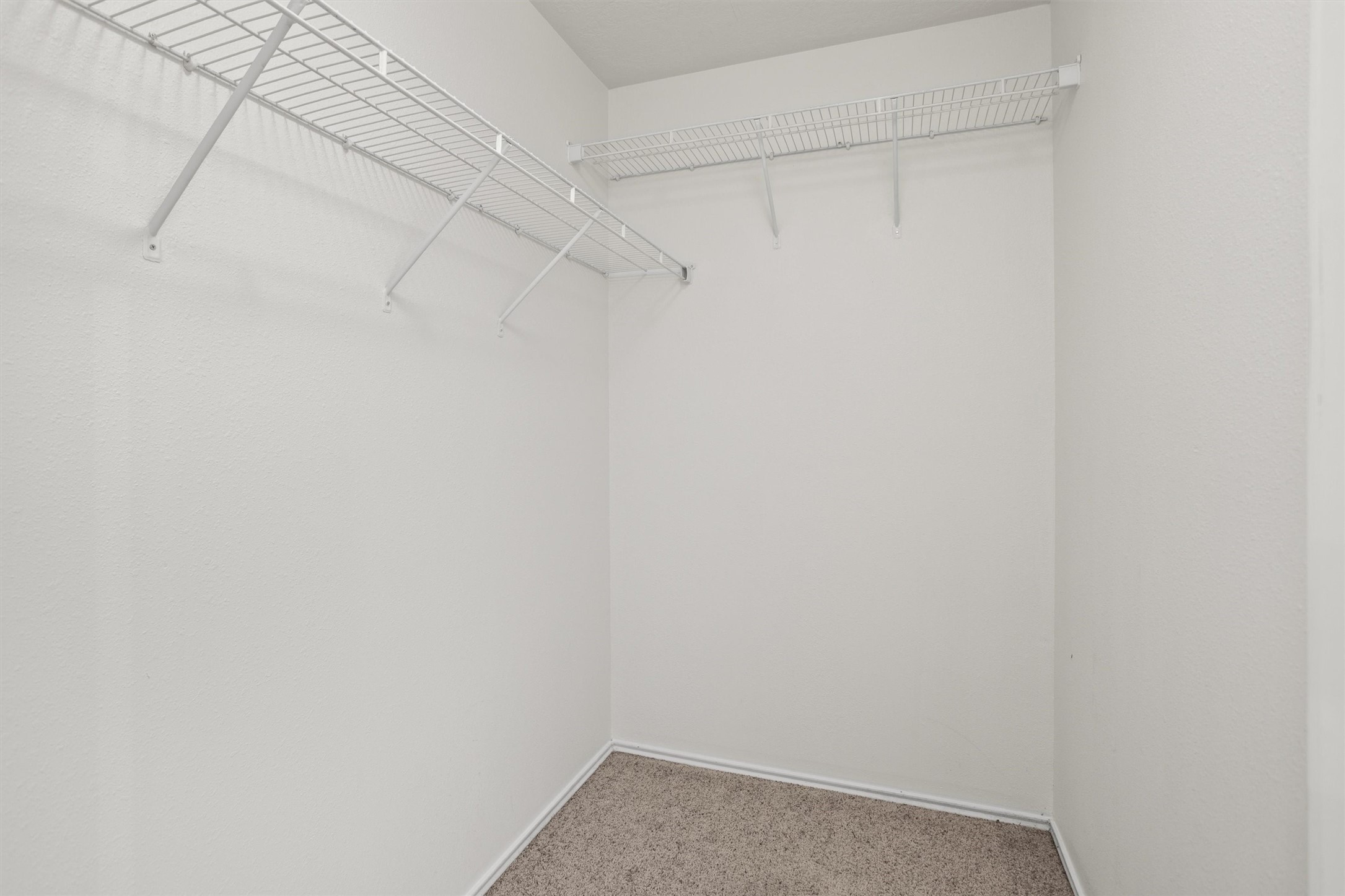 8923 Aurora Park Lane Property Photo 16