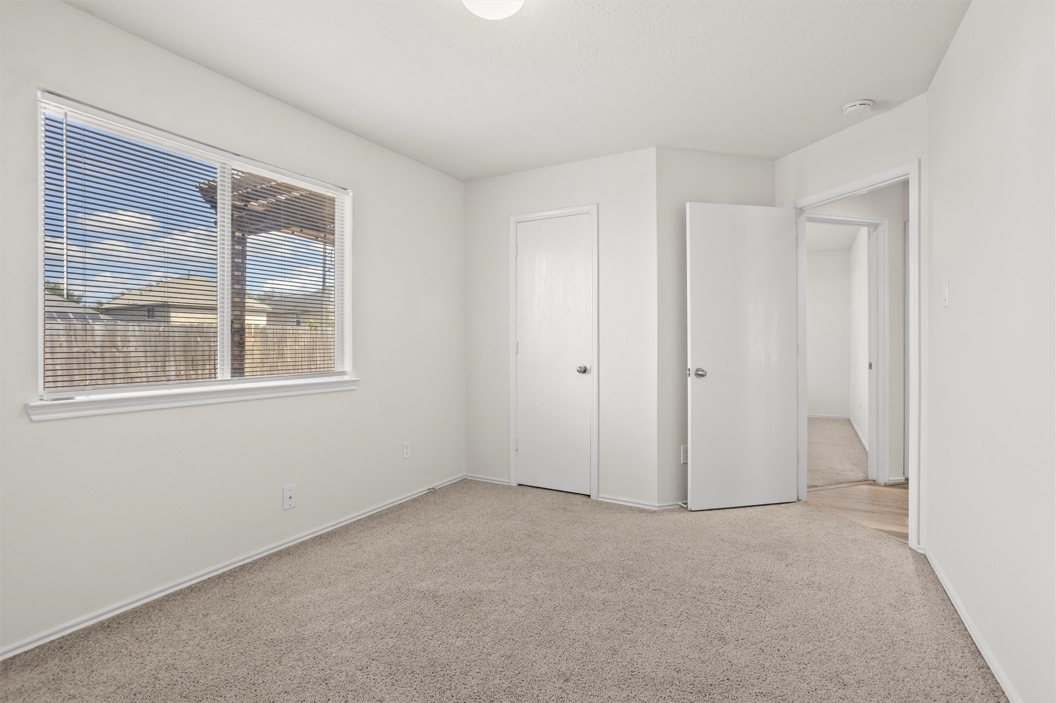8923 Aurora Park Lane Property Photo 19