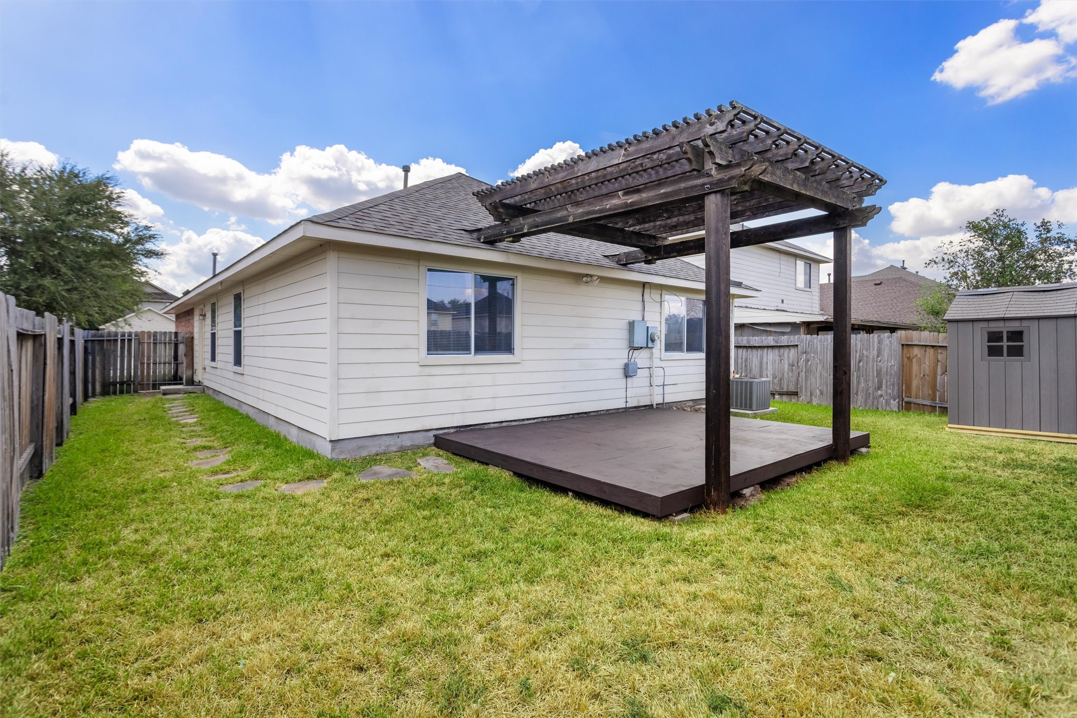 8923 Aurora Park Lane Property Photo 27