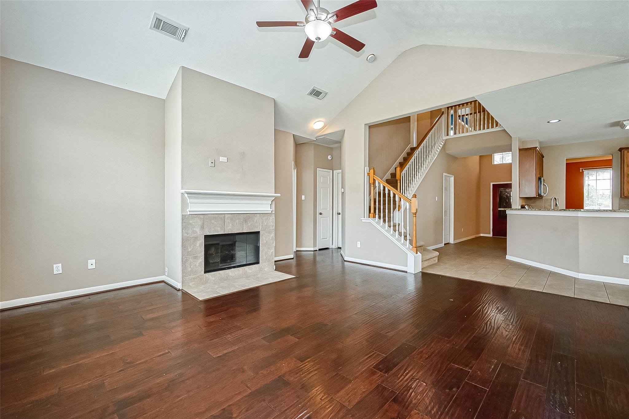 2218 Falcon Knoll Lane Property Photo 8