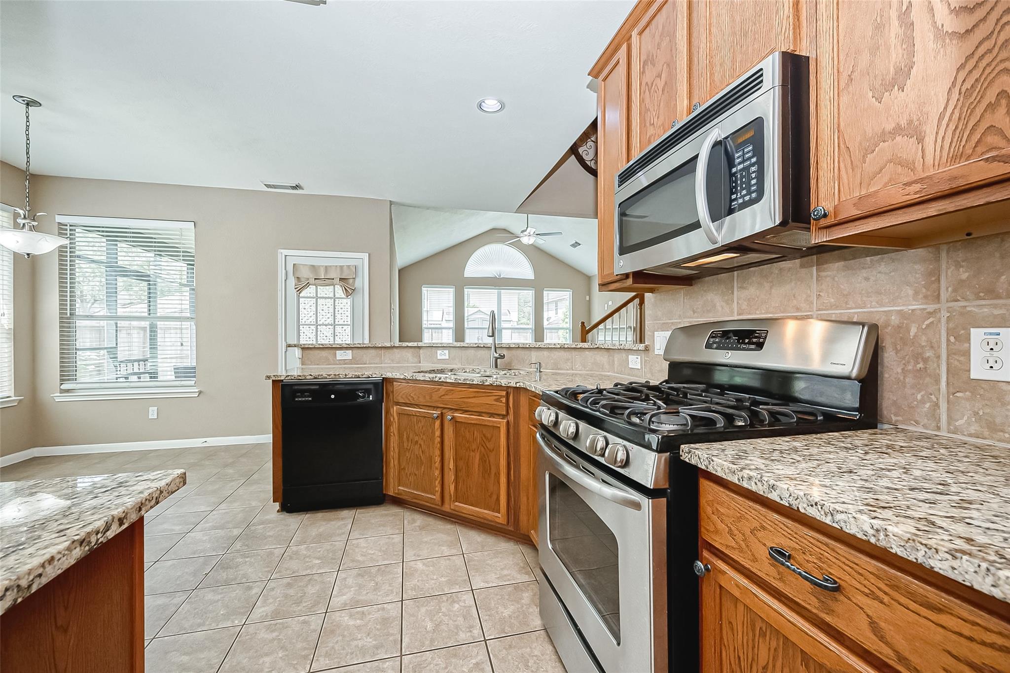 2218 Falcon Knoll Lane Property Photo 14