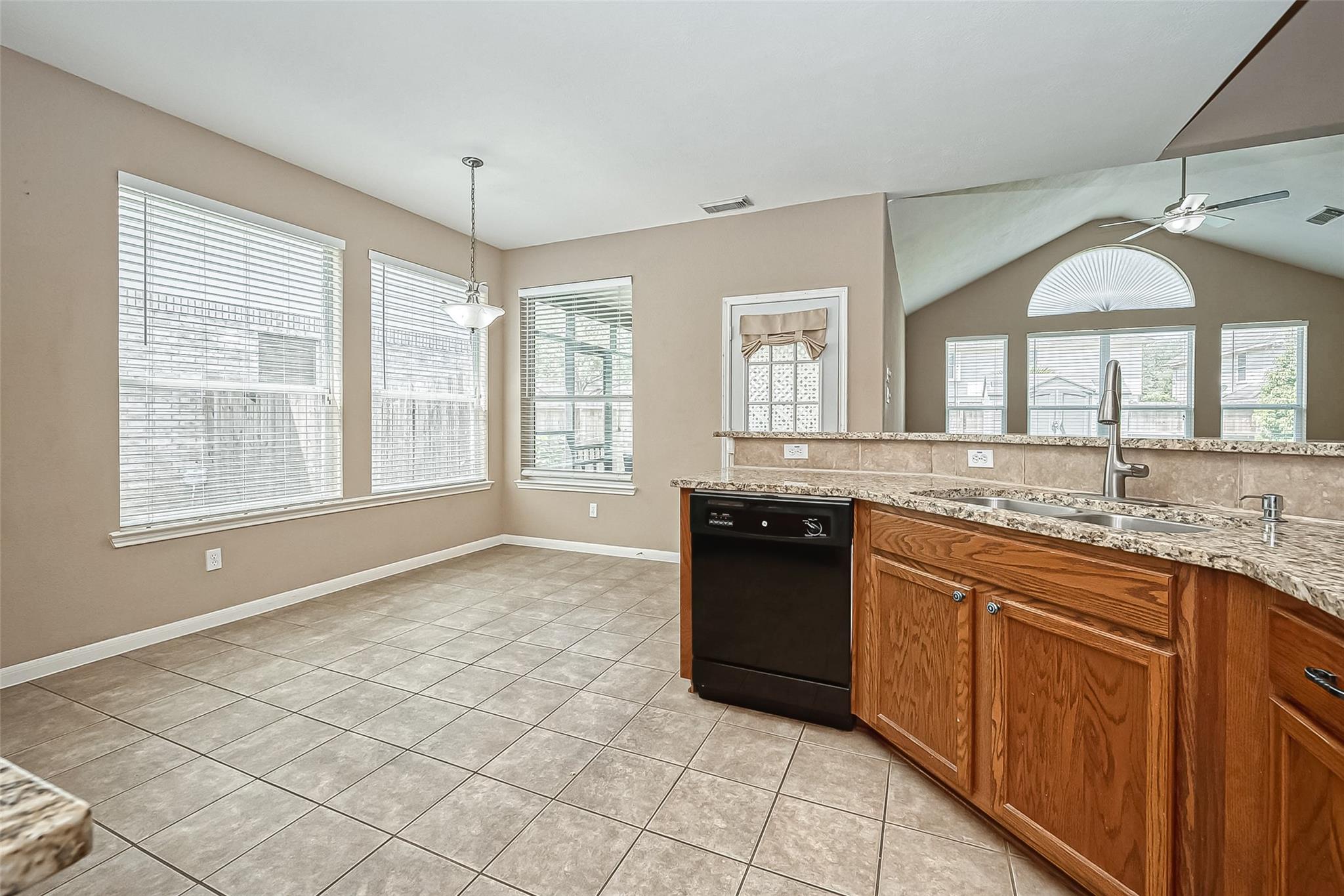 2218 Falcon Knoll Lane Property Photo 15
