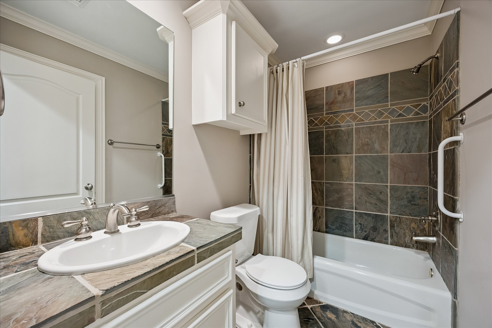 6414 Taggart Street A Property Photo 10