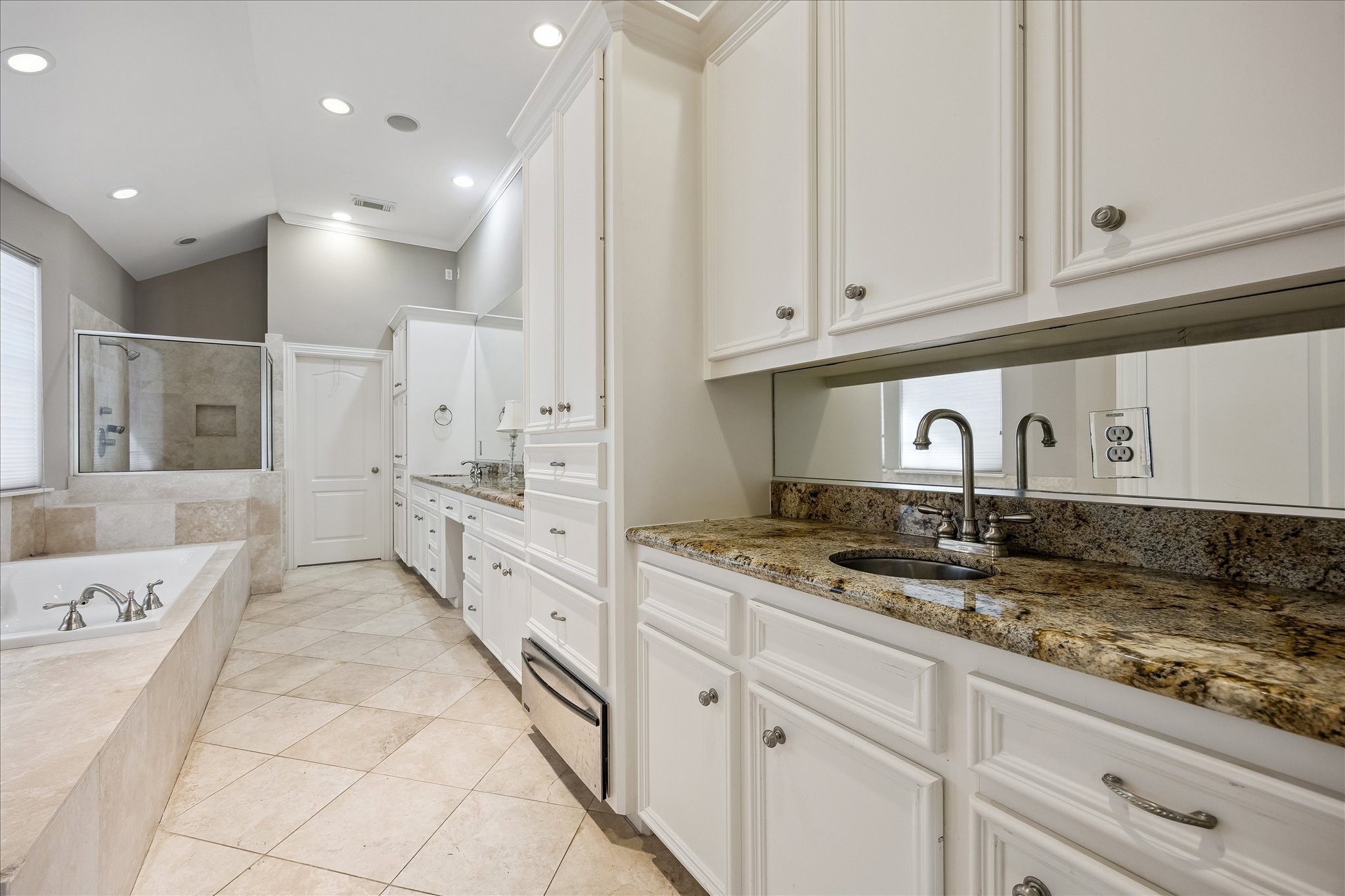 6414 Taggart Street A Property Photo 26
