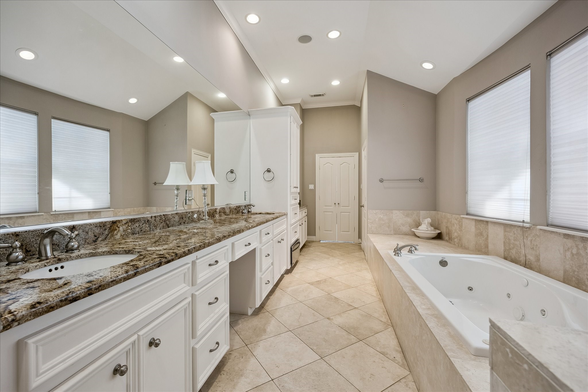 6414 Taggart Street A Property Photo 27