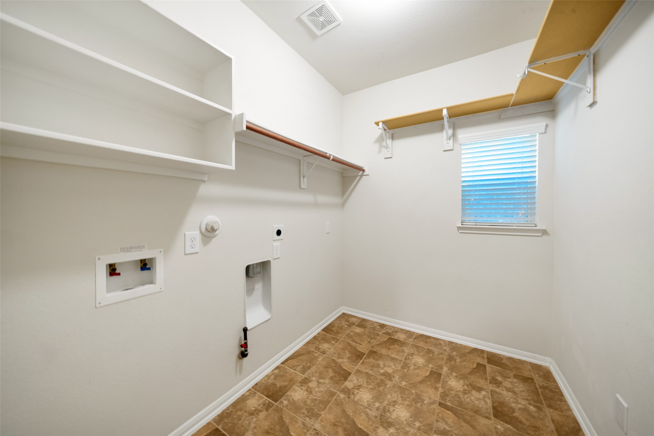 4411 Graceland Drive Property Photo 5