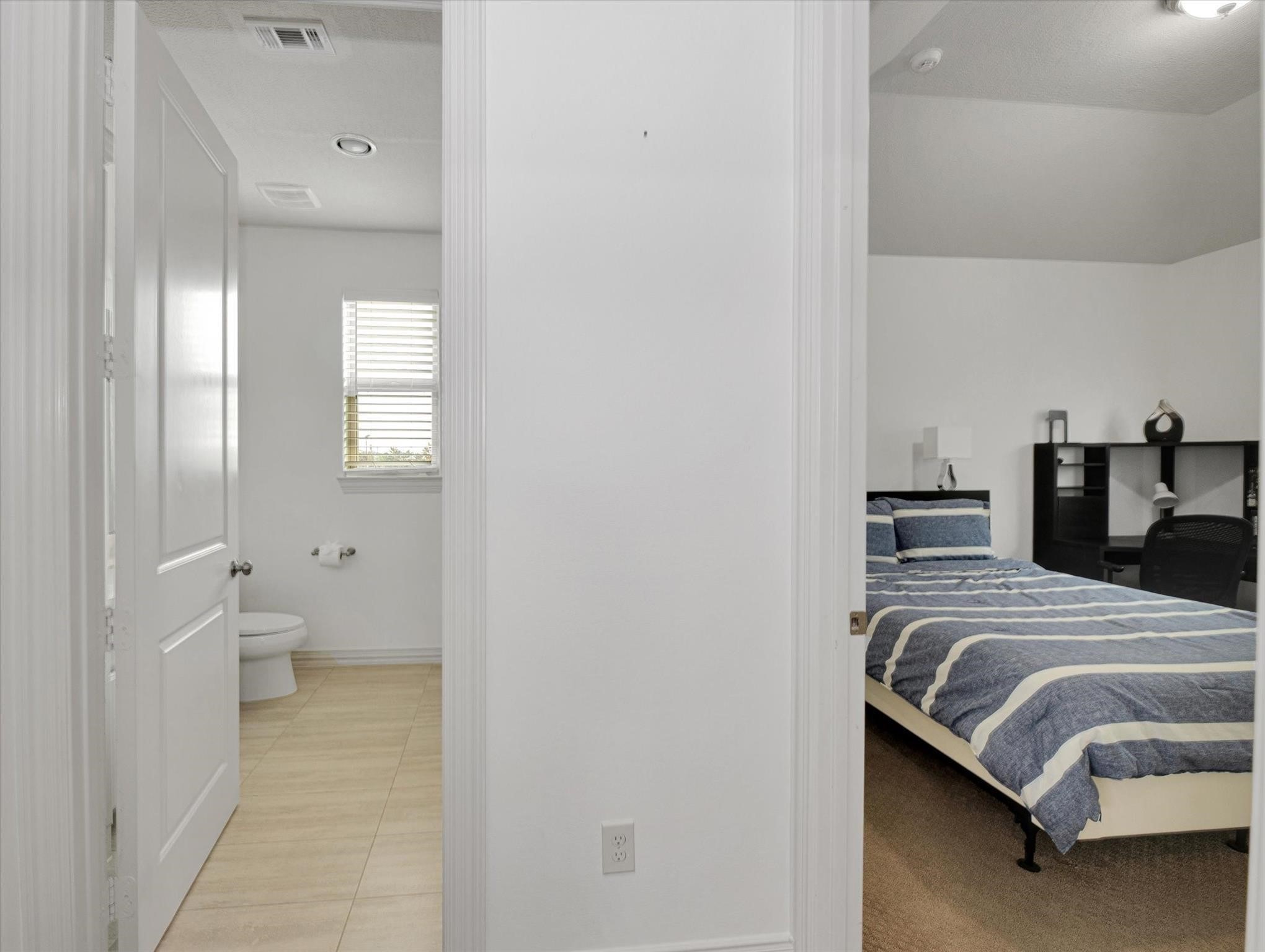 2131 Camden Creek Lane Property Photo 27