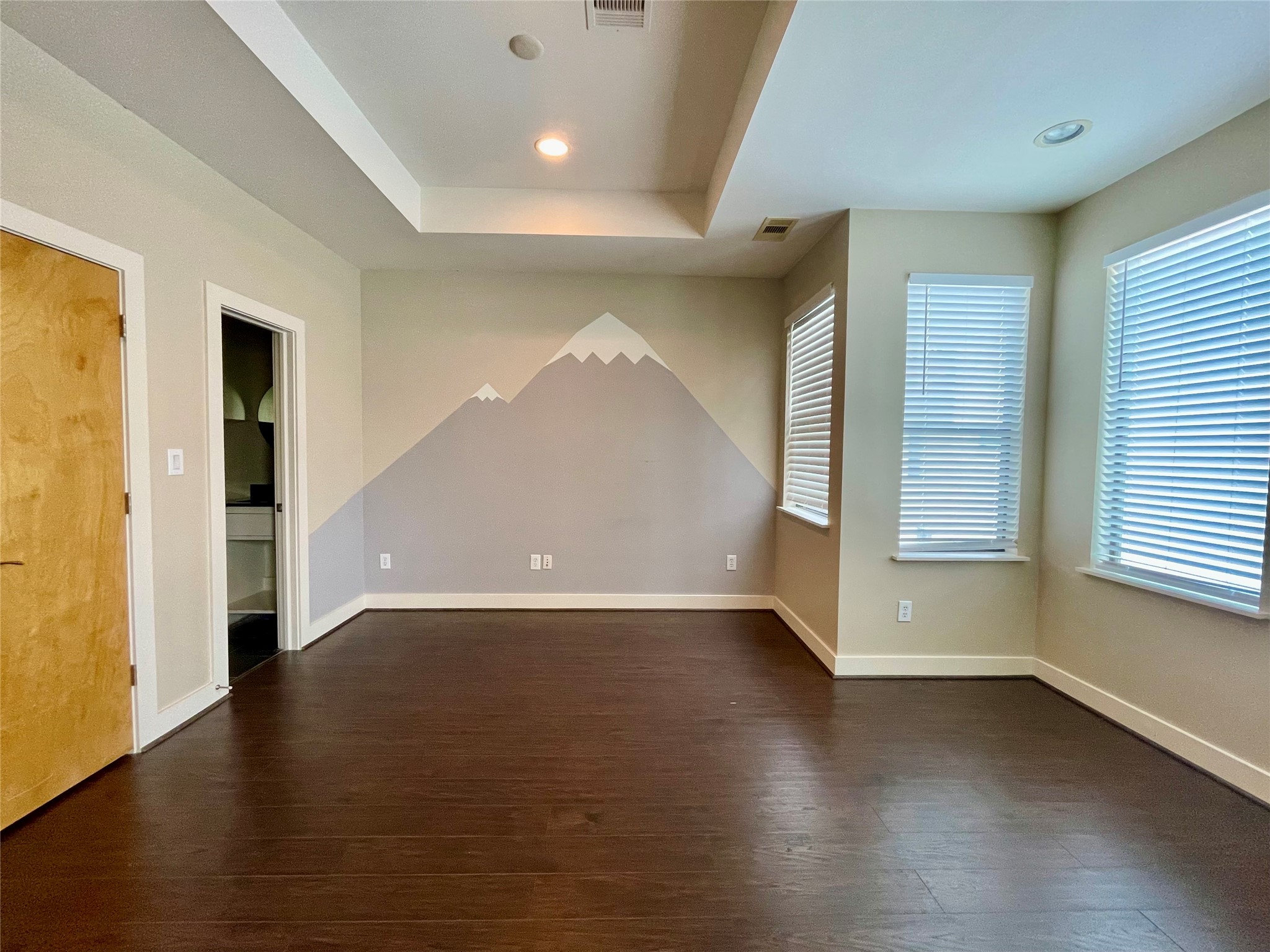 954 Patterson Street Property Photo 13