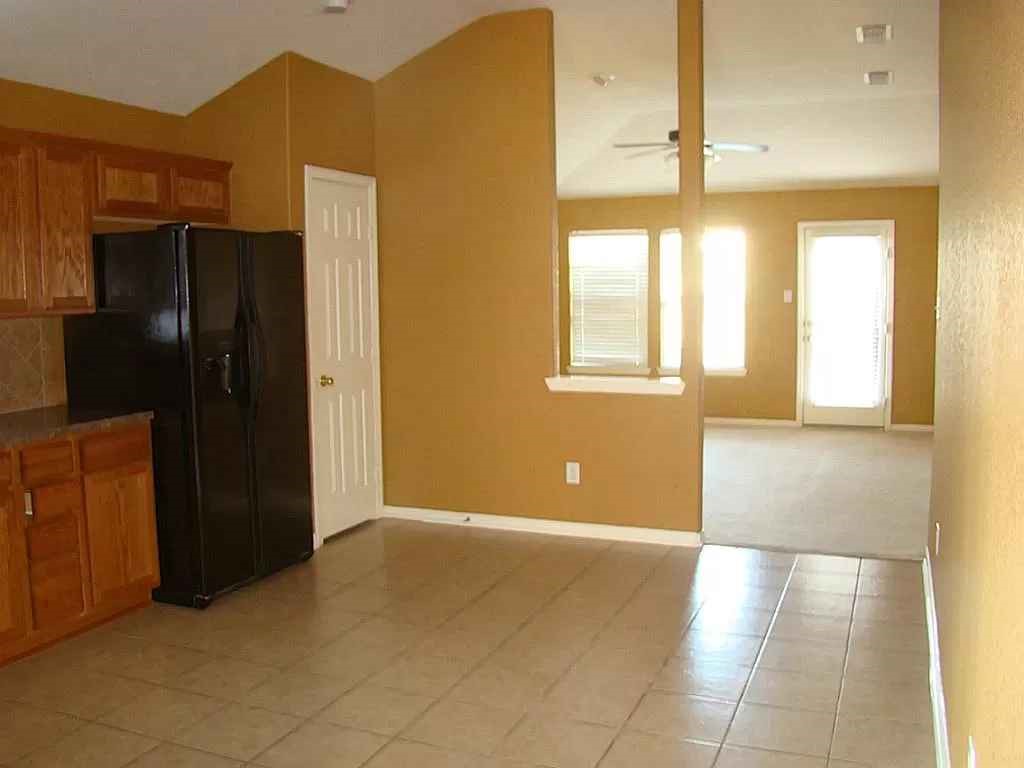 8406 Tararin Lane Property Photo 6
