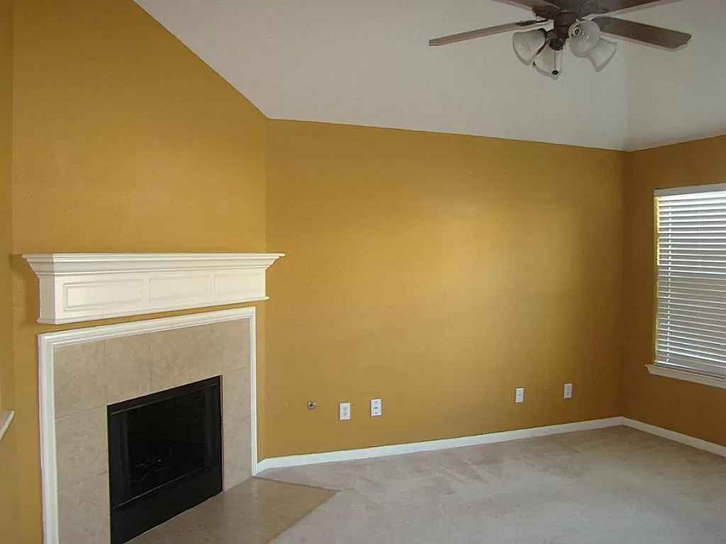 8406 Tararin Lane Property Photo 10