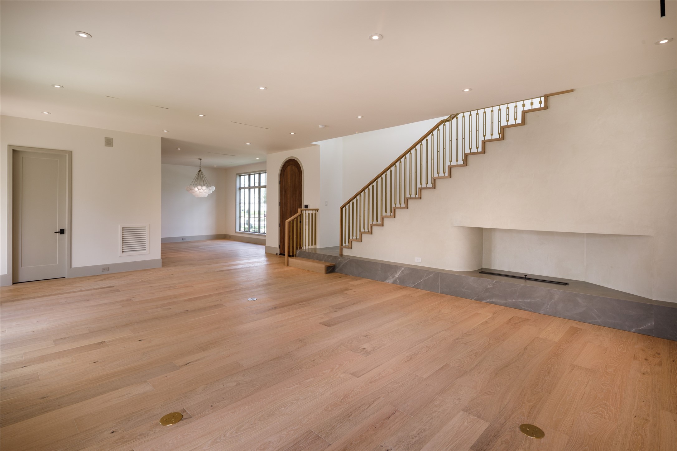 2627 Tangley Road Property Photo 8