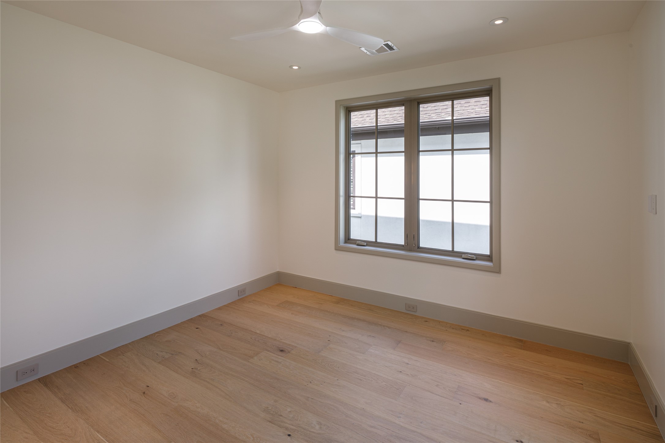 2627 Tangley Road Property Photo 45