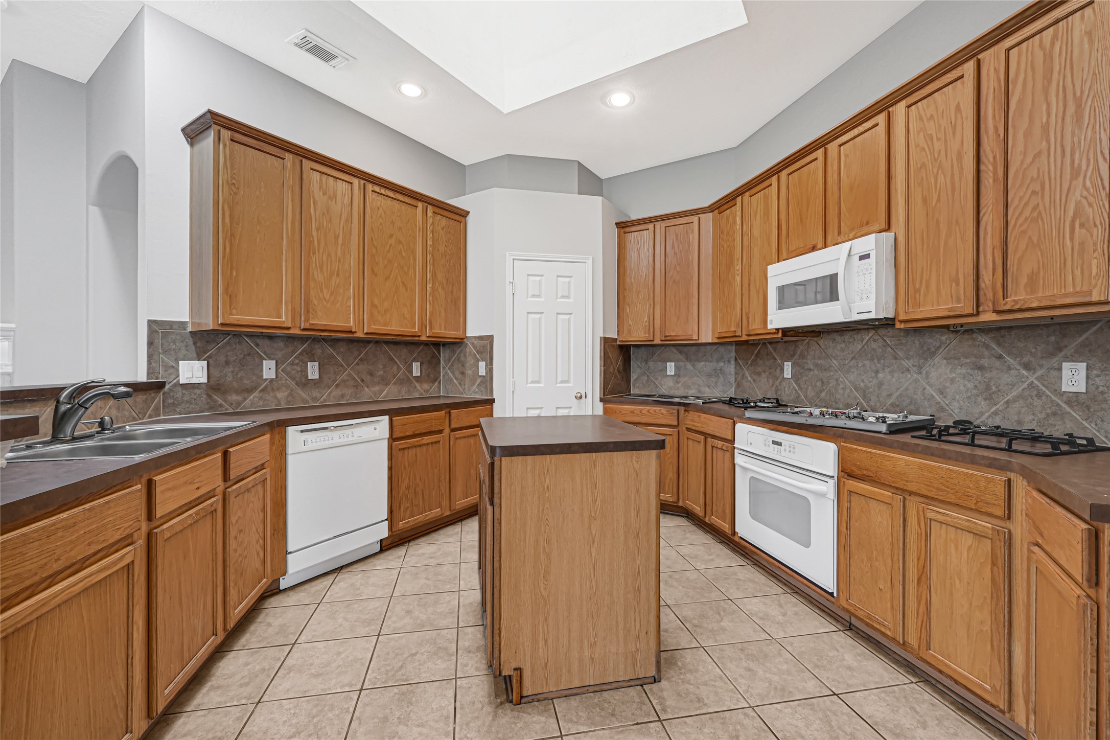 2311 Falcon Knoll Ln Property Photo 14