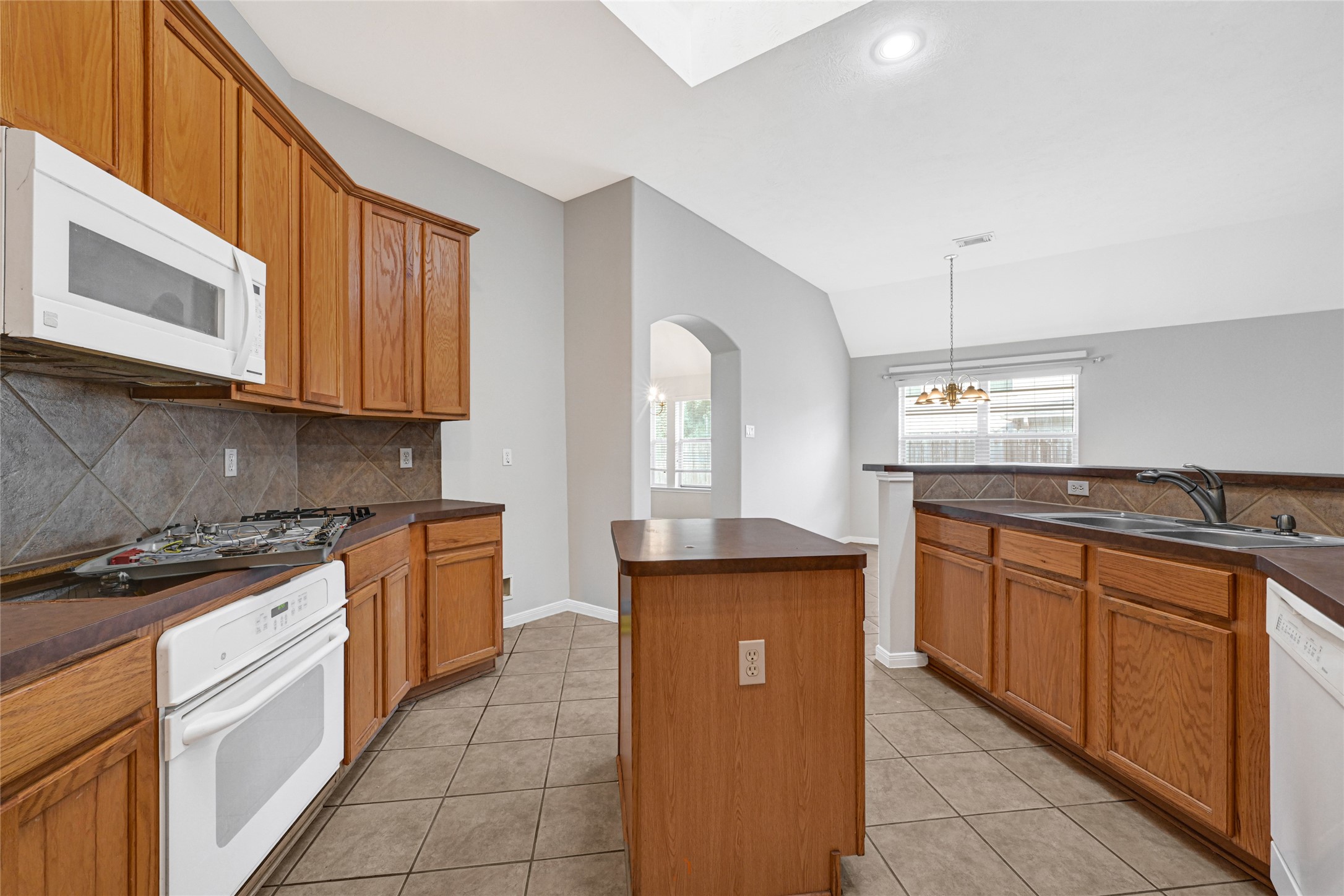 2311 Falcon Knoll Ln Property Photo 15