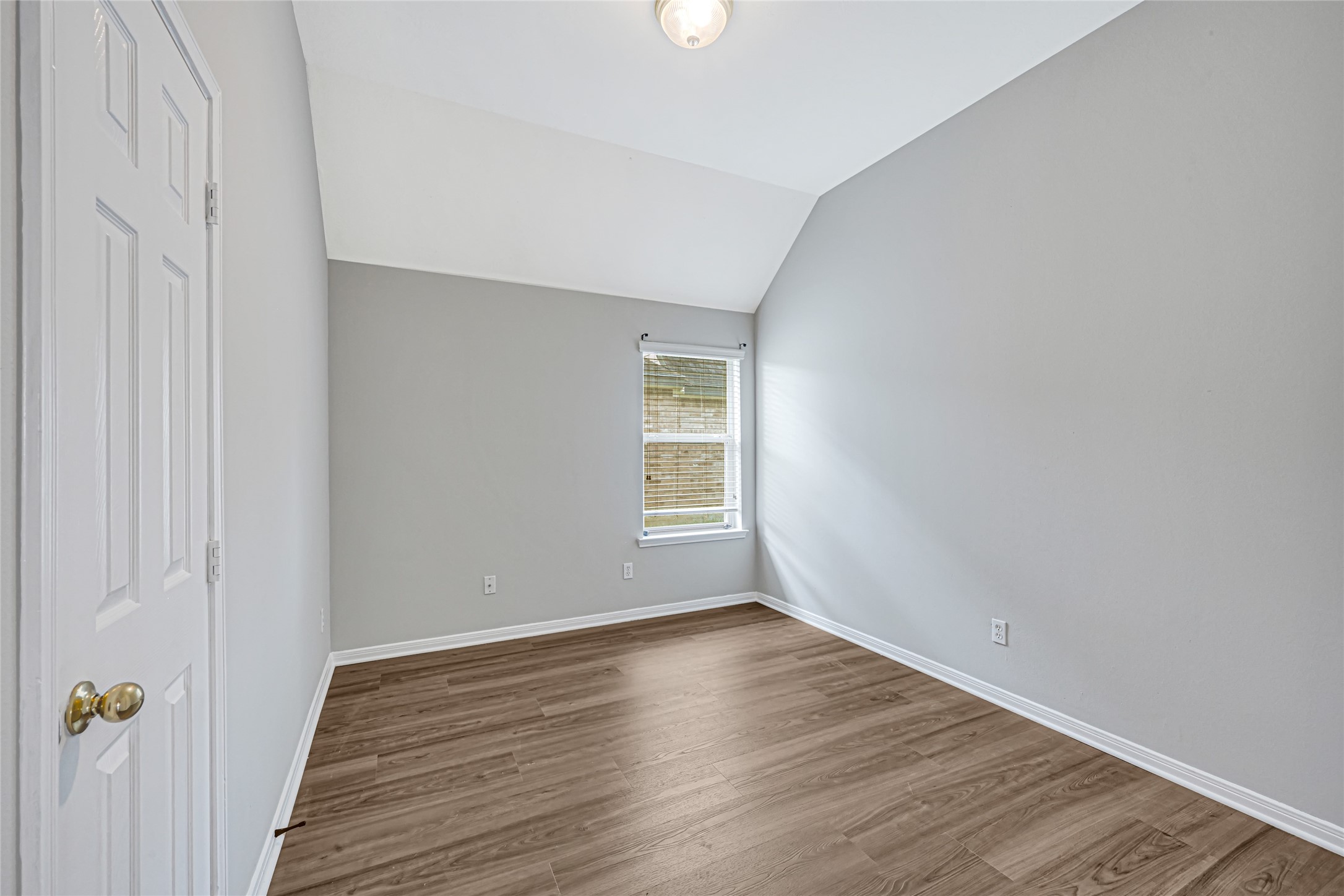 2311 Falcon Knoll Ln Property Photo 21