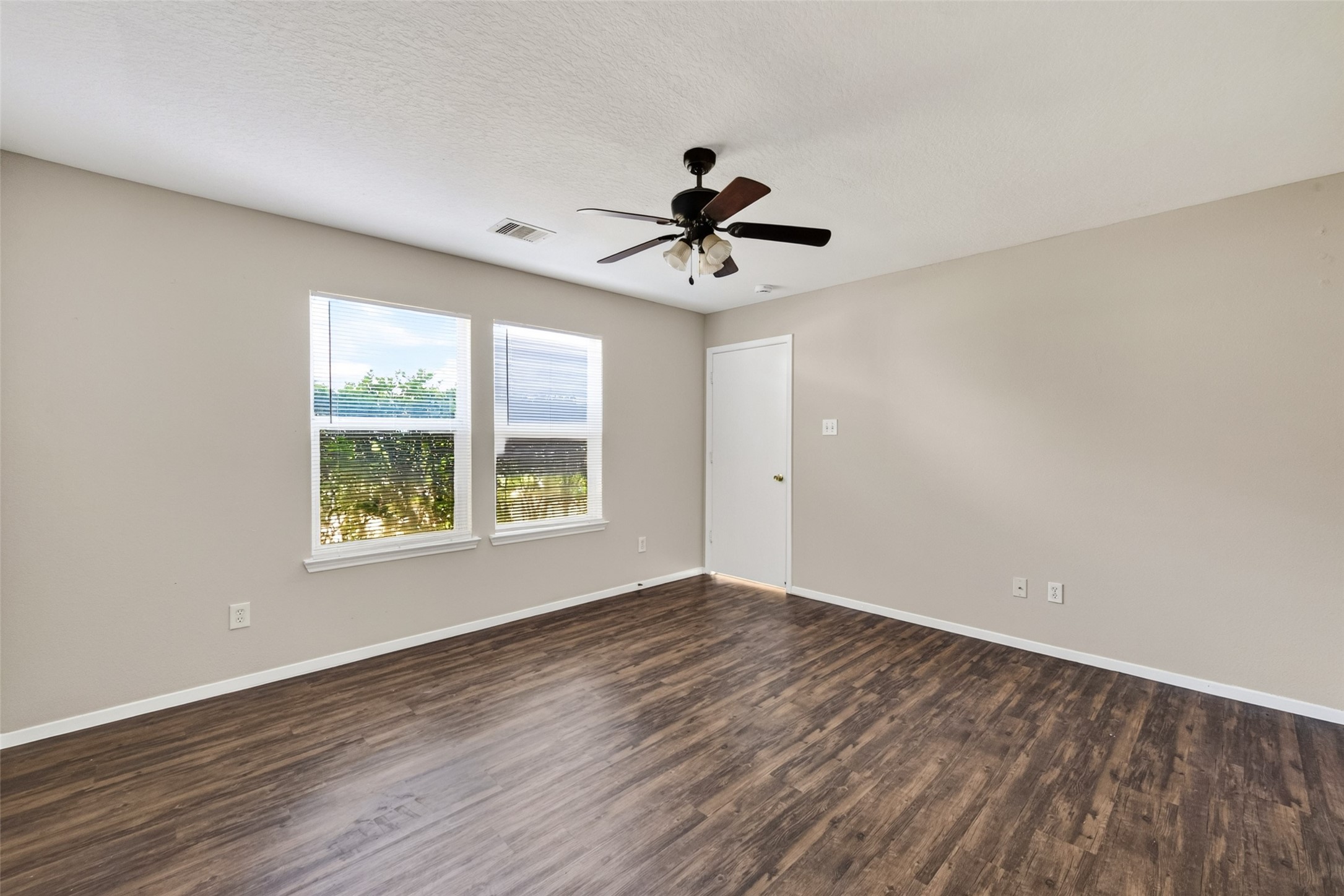 6309 Settlers Square Lane Property Photo 41