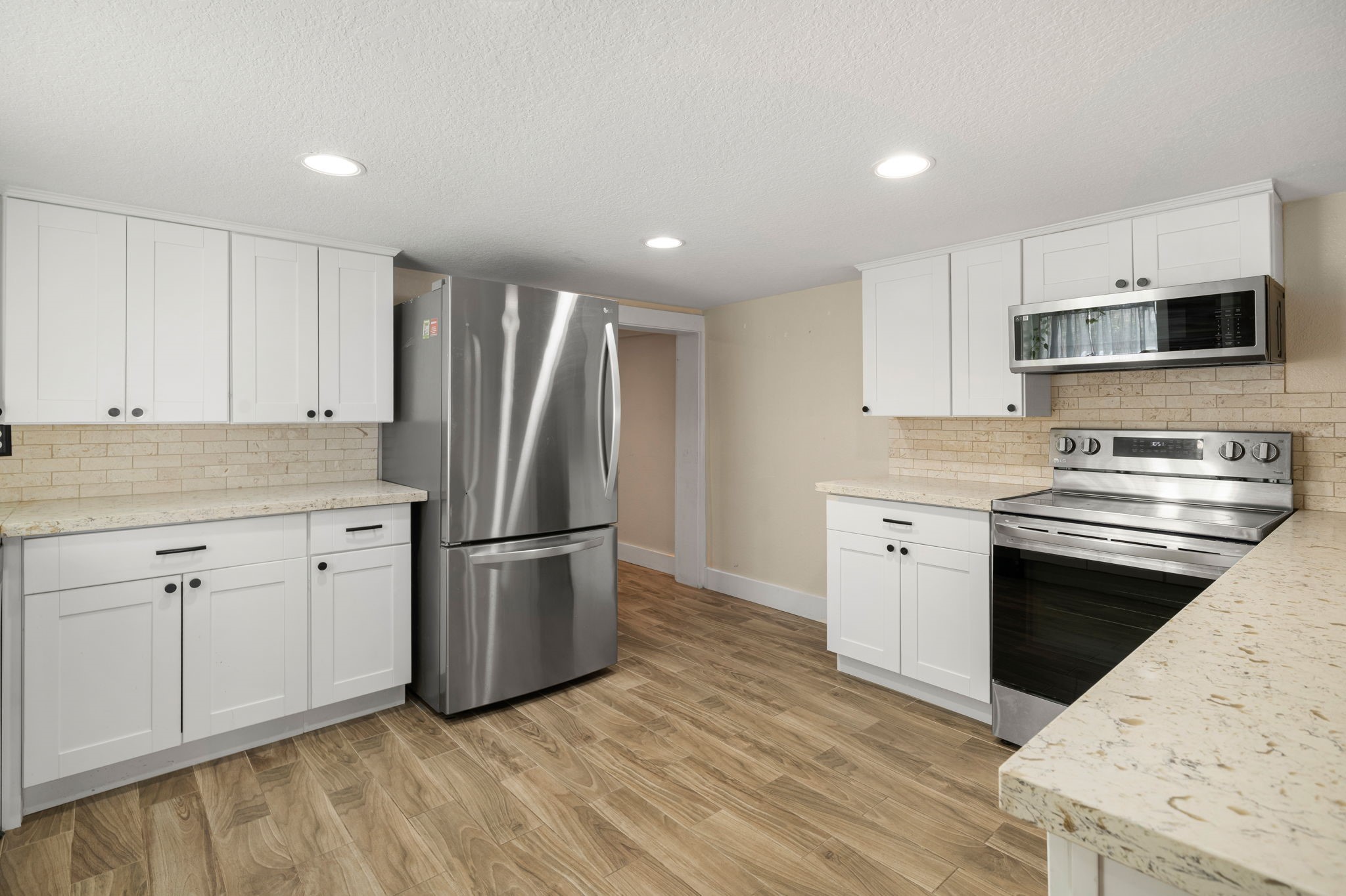 1821 Avenue M 1/2 Property Photo 6