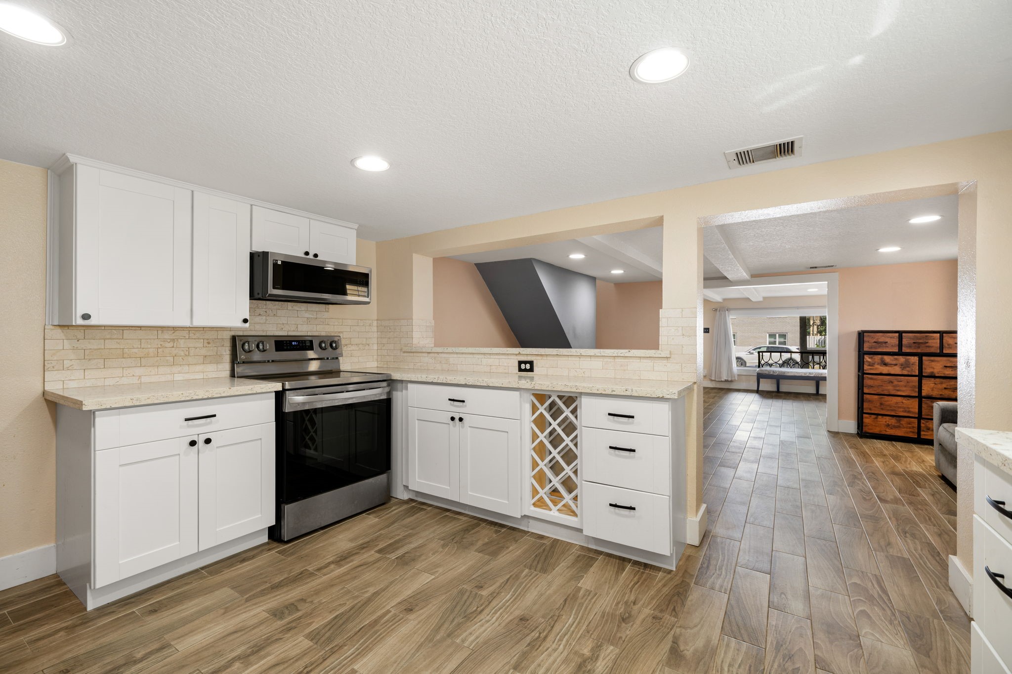 1821 Avenue M 1/2 Property Photo 7
