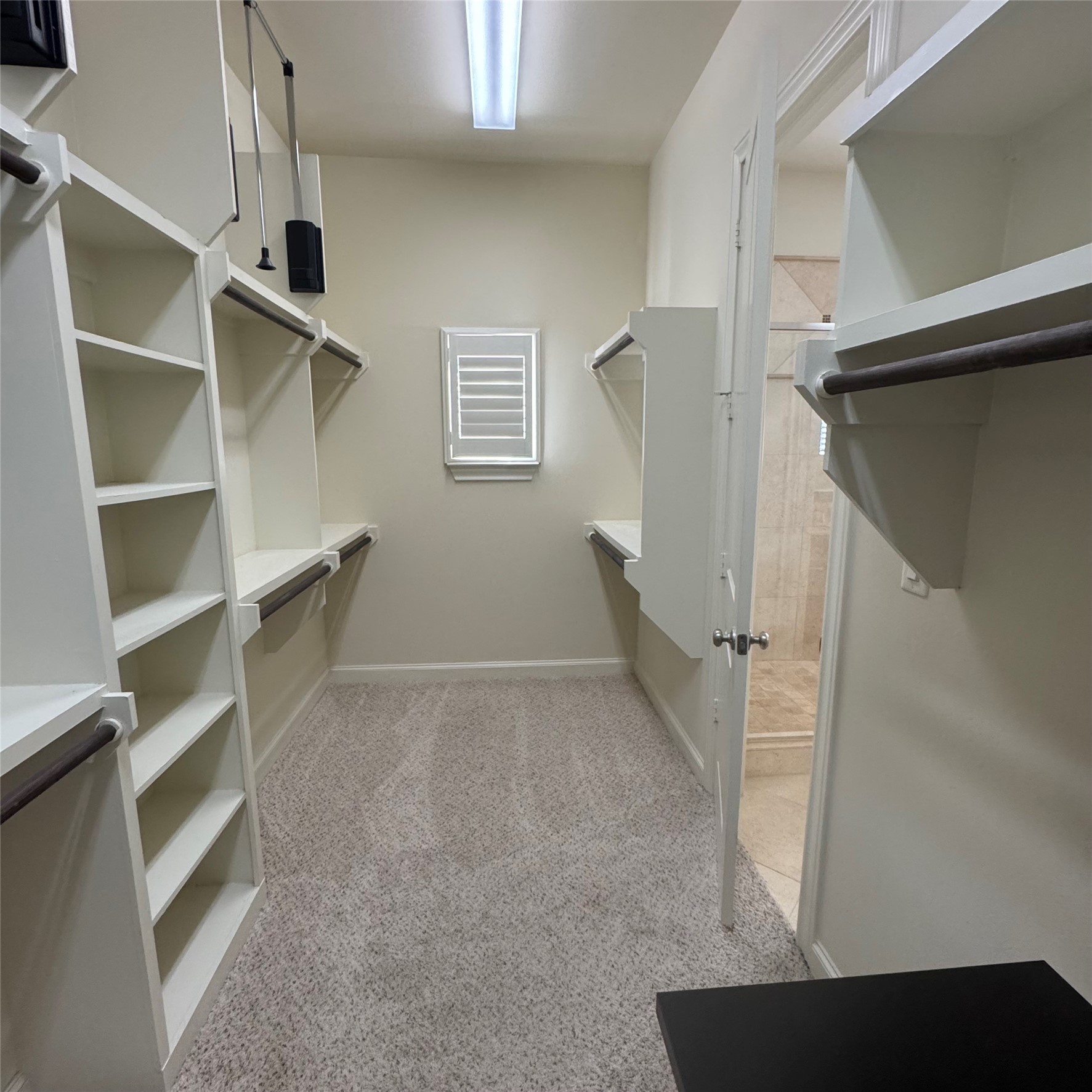 9626 Fannin Station W Property Photo 16
