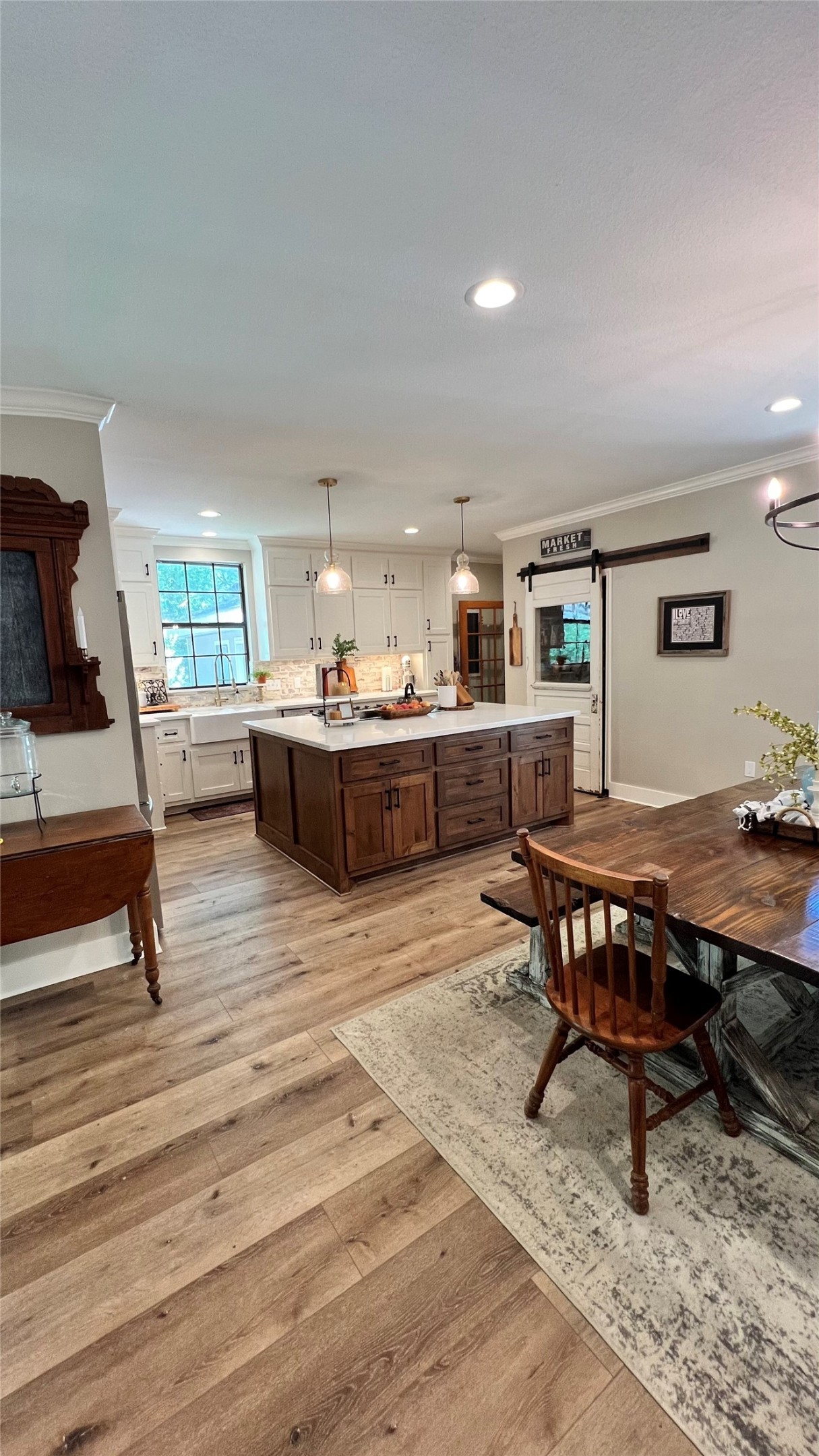 636 Franklin Property Photo 3