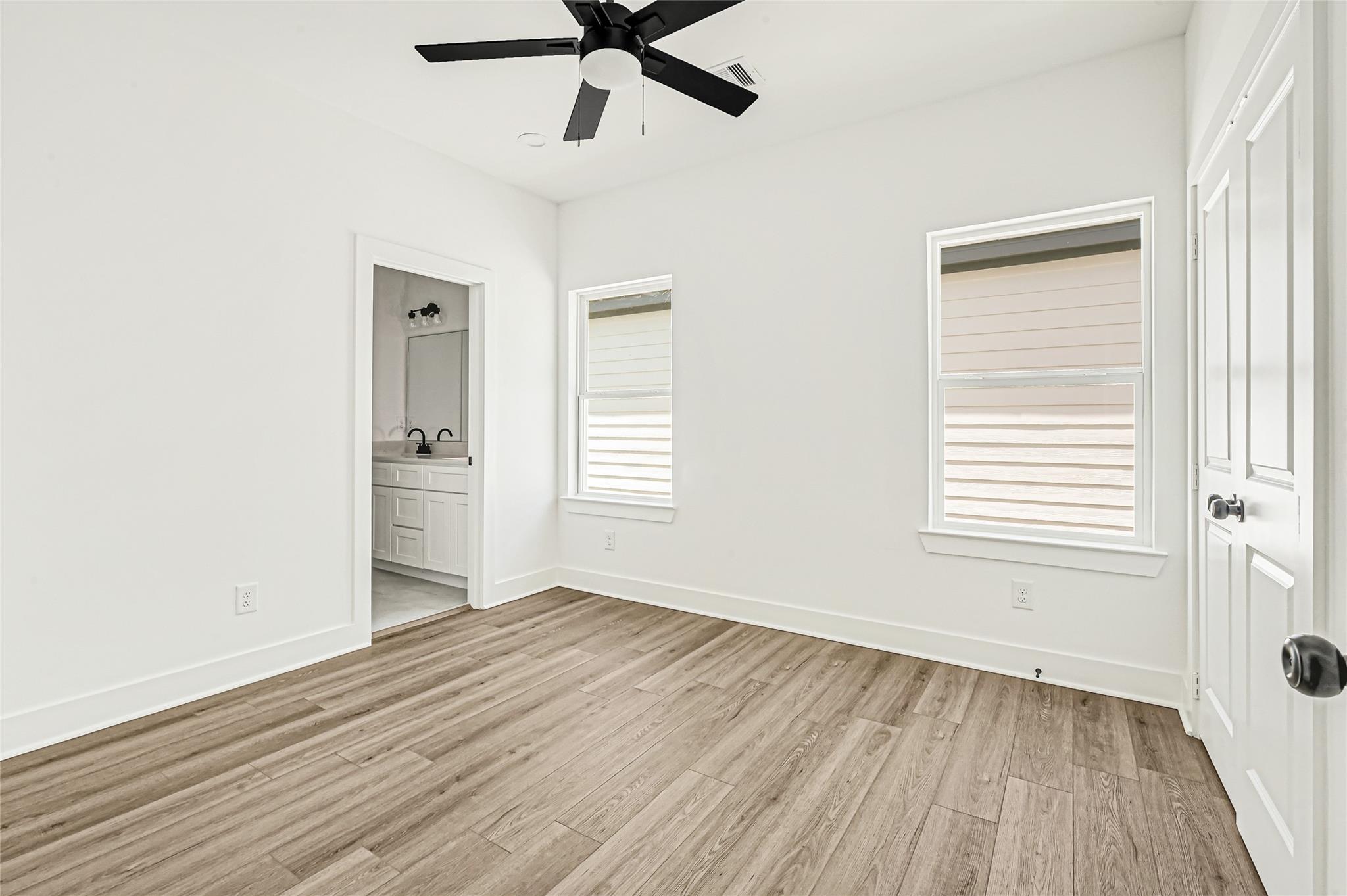 7413 Charlie Street, Houston Tx 77088 Property Photo 20
