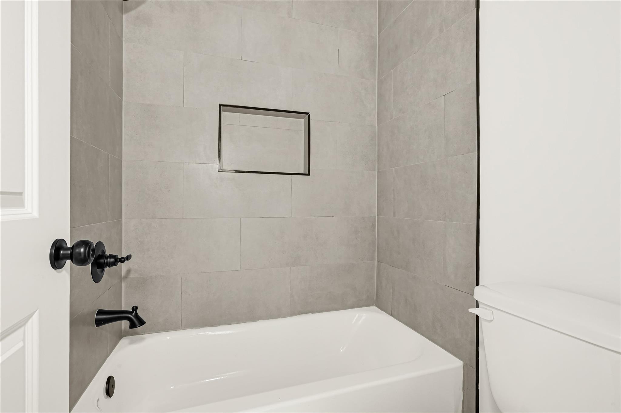 7413 Charlie Street, Houston Tx 77088 Property Photo 22