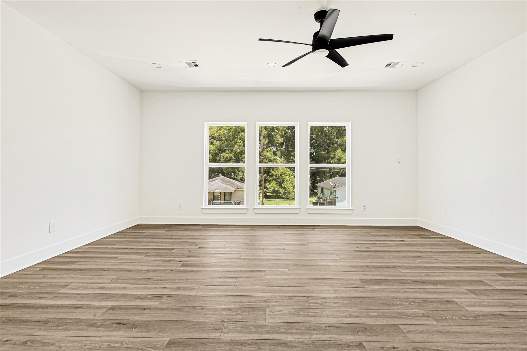 7413 Charlie Street, Houston Tx 77088 Property Photo 26