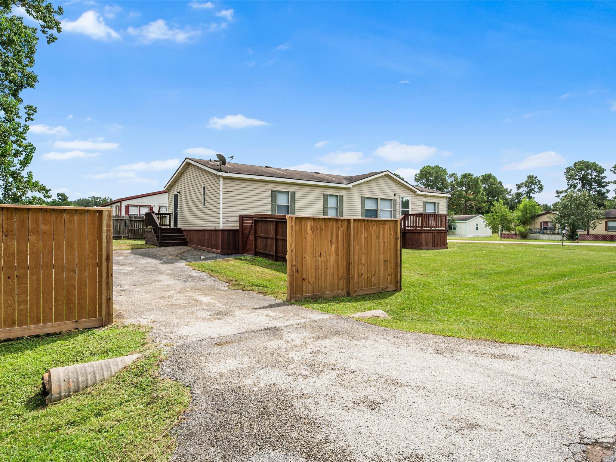 16218 Evergreen Timbers Property Photo 4