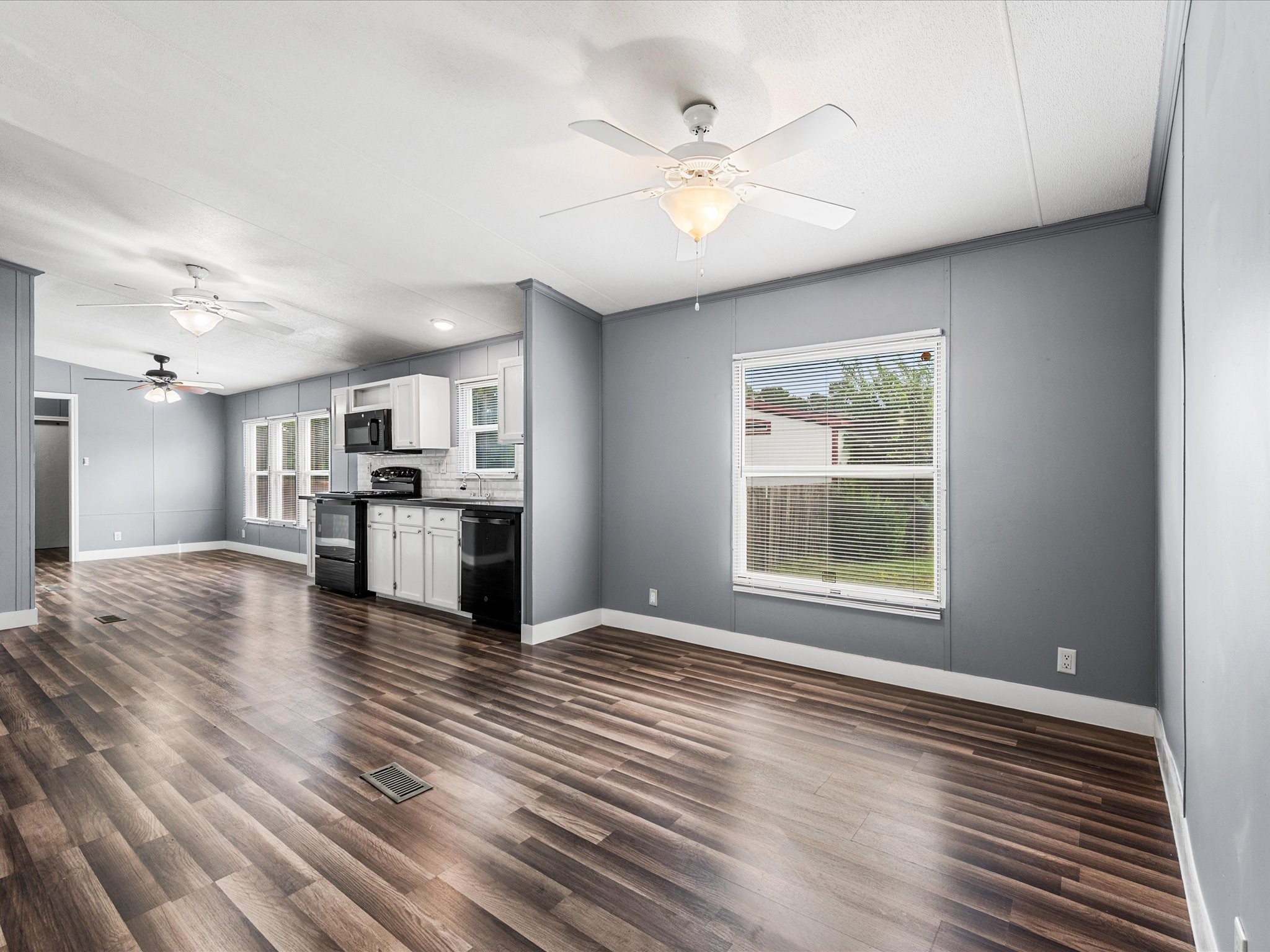 16218 Evergreen Timbers Property Photo 9