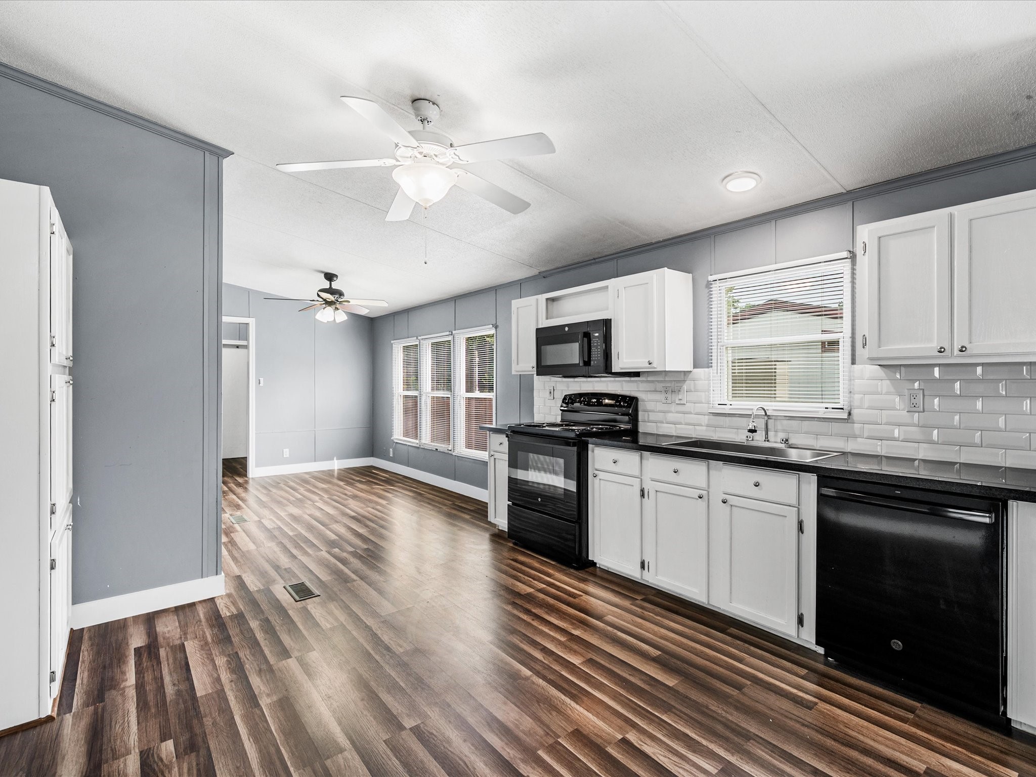 16218 Evergreen Timbers Property Photo 10