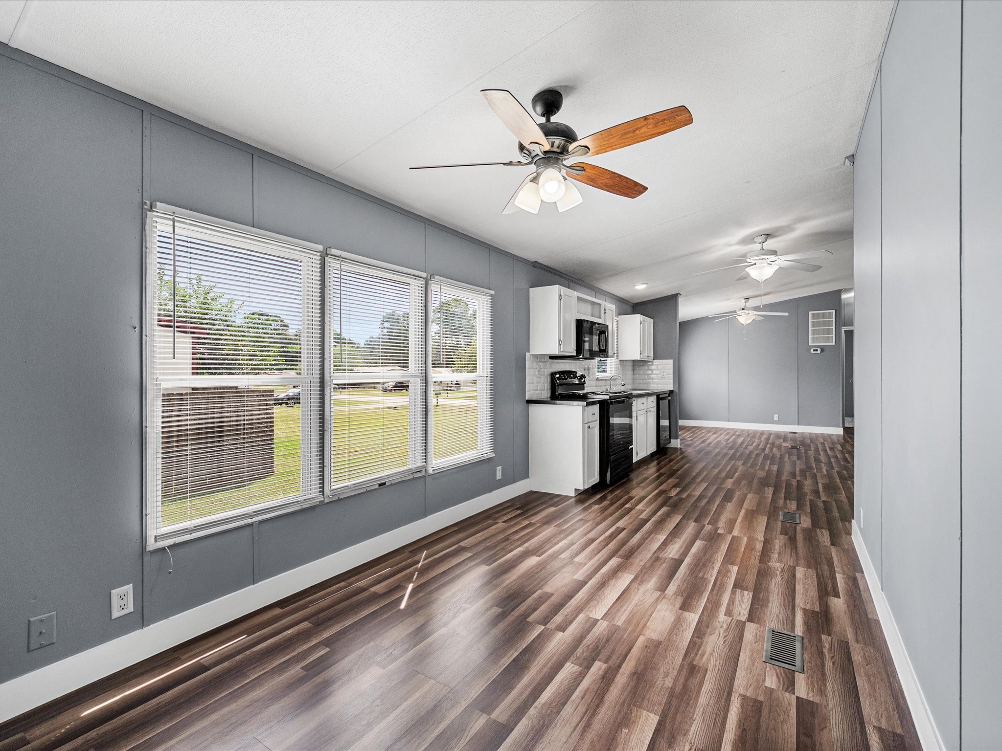 16218 Evergreen Timbers Property Photo 13