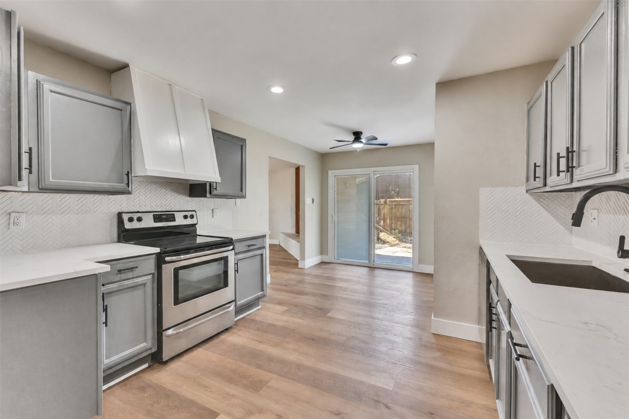 22926 Millgate Drive Property Photo 13