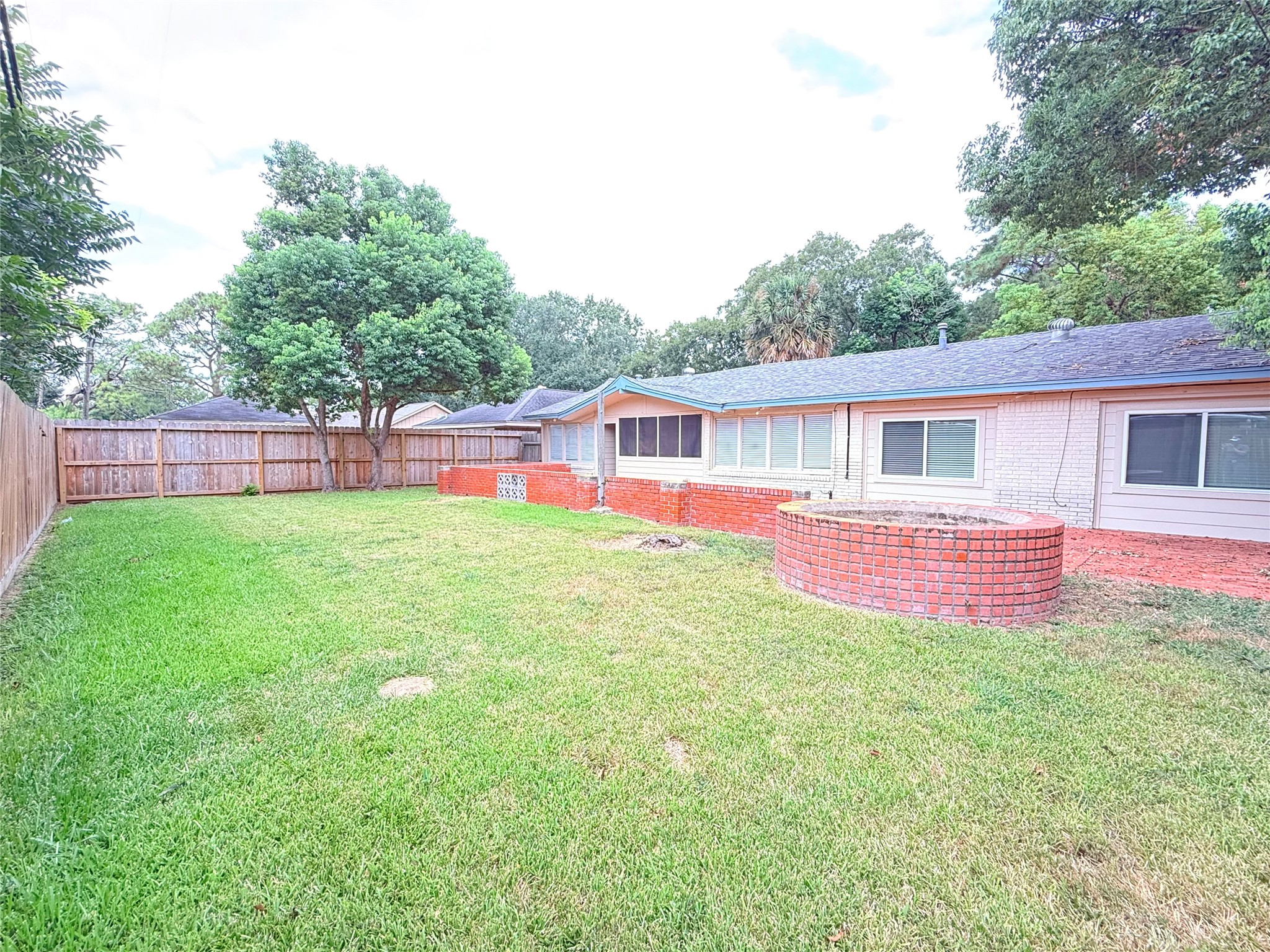 9117 Vicksburg Avenue Property Photo 23