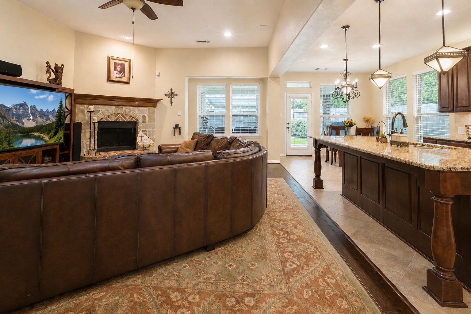 2326 Hamilton Pool Lane Property Photo 15
