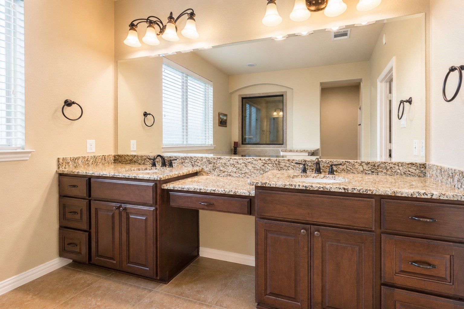 2326 Hamilton Pool Lane Property Photo 22
