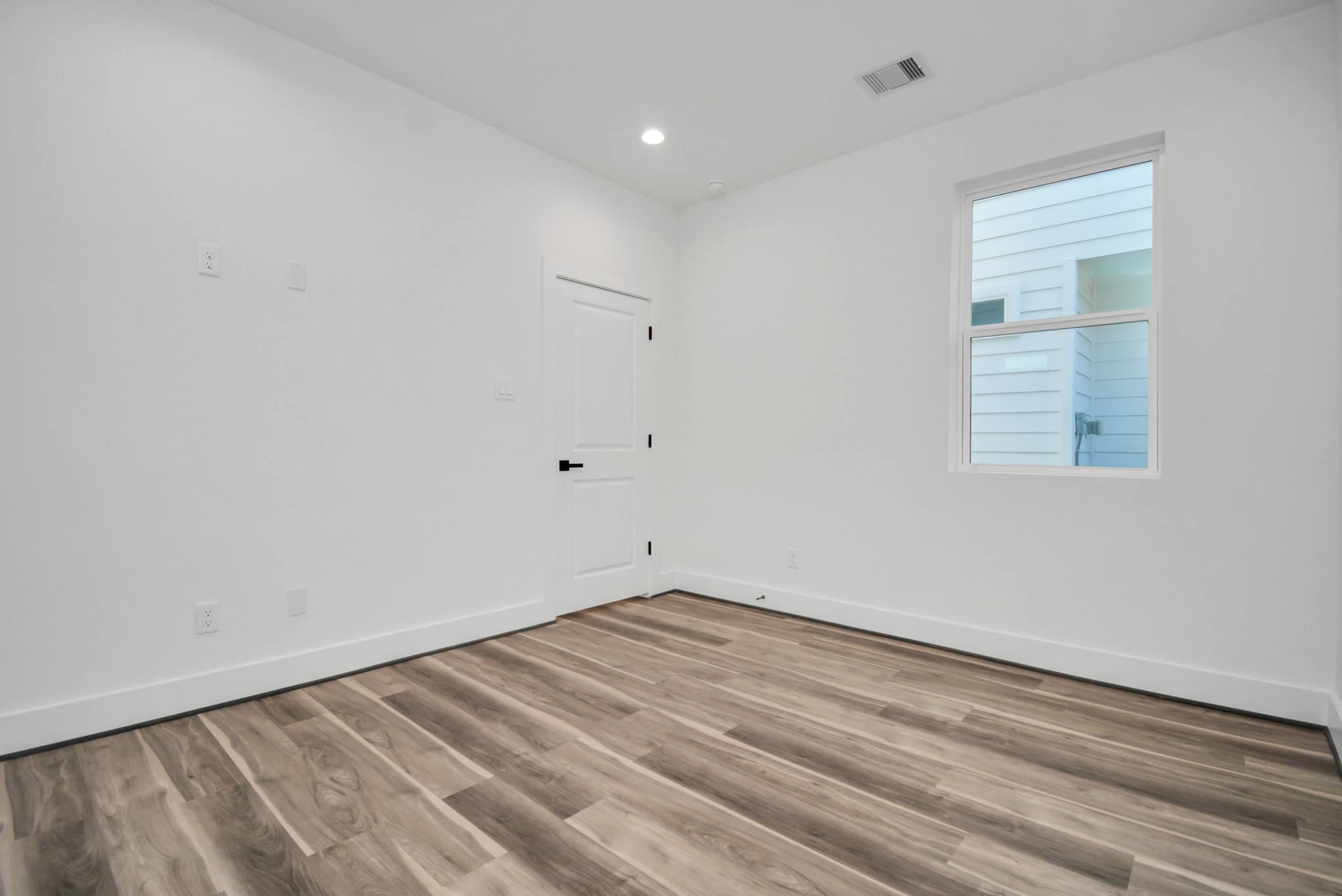 1507 Robin Street B Property Photo 6