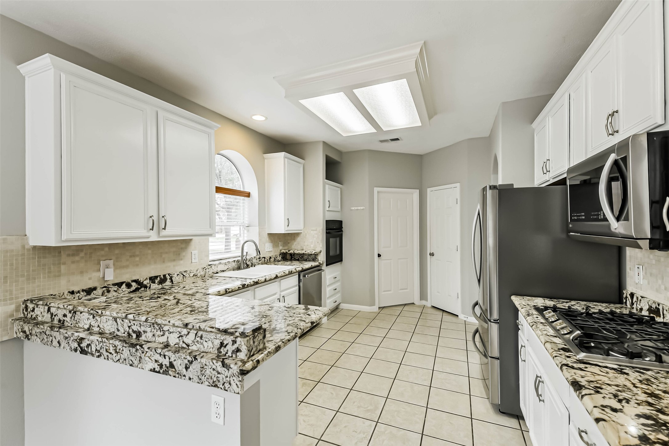 7510 Stonesfield Place Property Photo 11