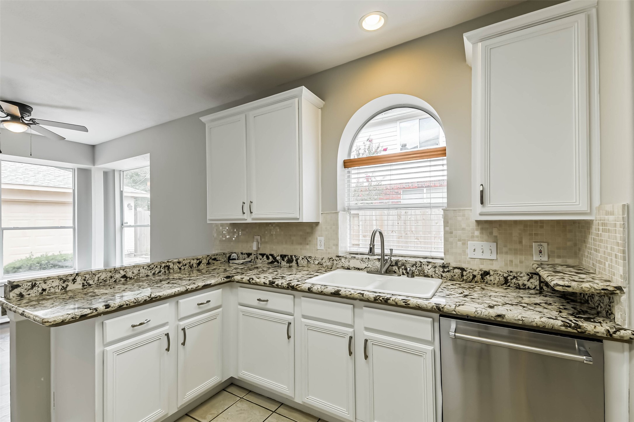 7510 Stonesfield Place Property Photo 15