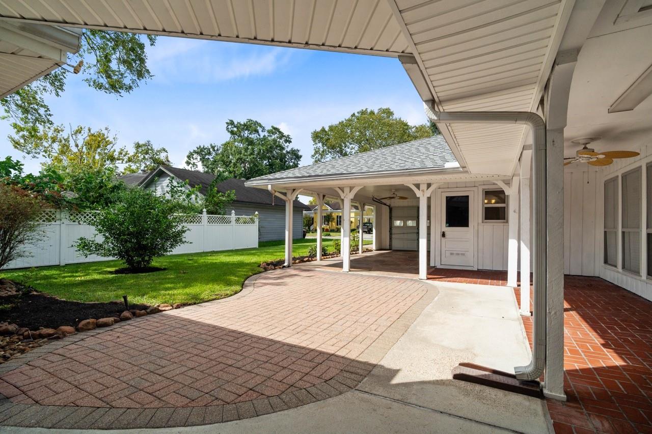 702 3rd Street Property Photo 10