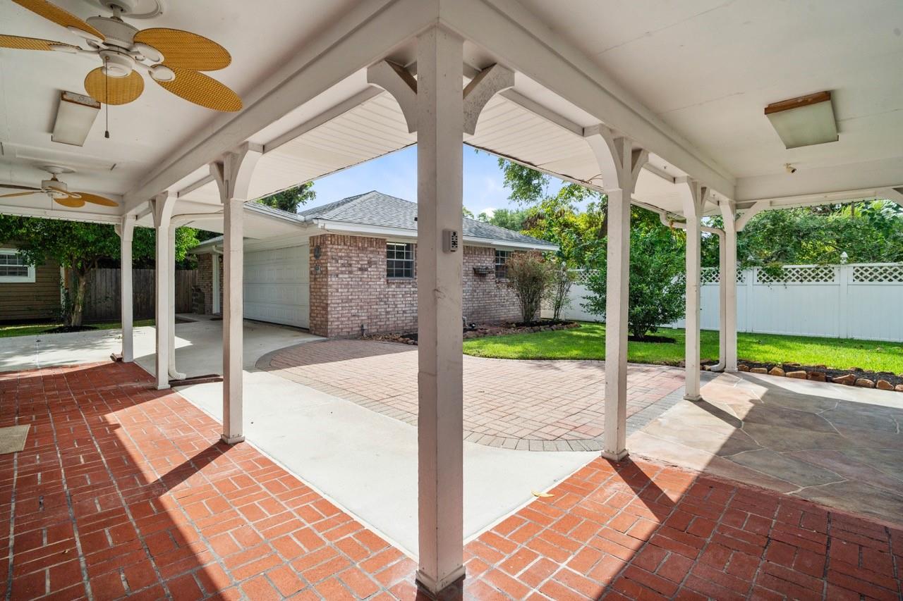 702 3rd Street Property Photo 12