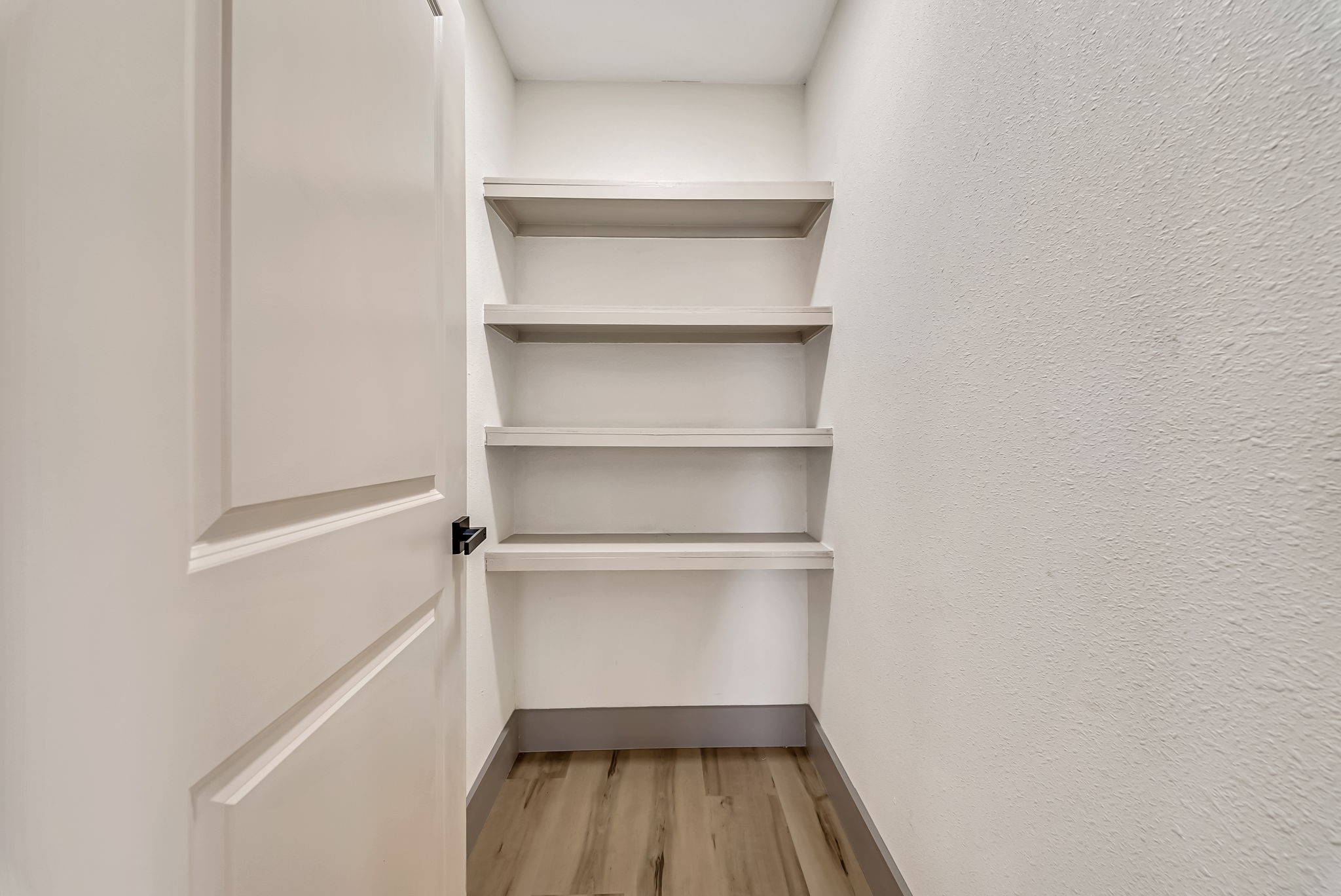 6638 Thornwall Street Property Photo 17