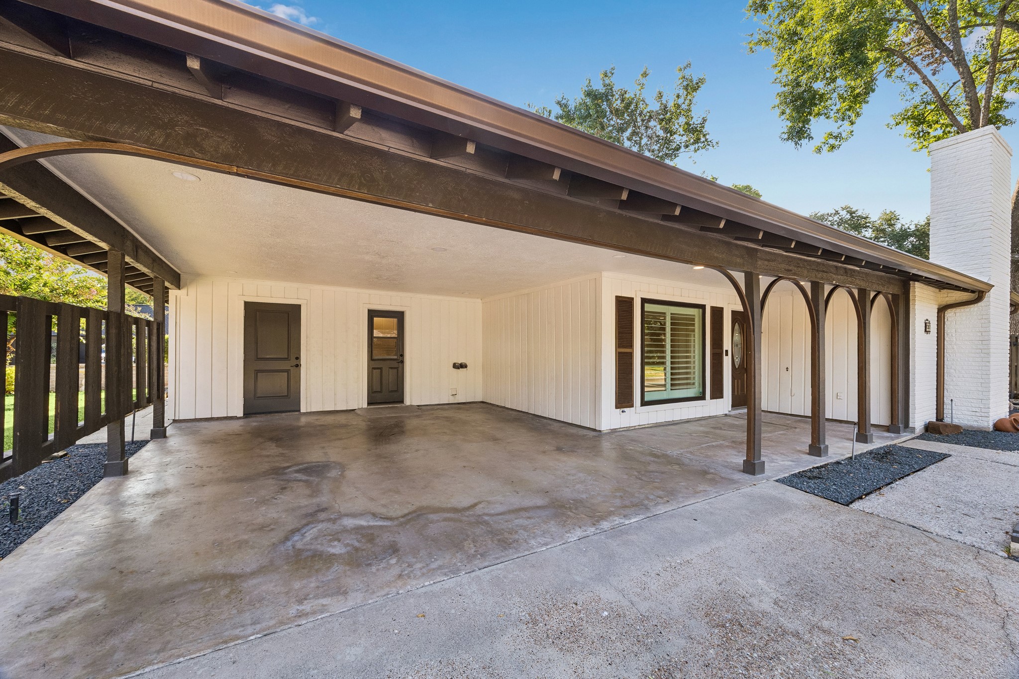 37 Champions Colony E Property Photo 2