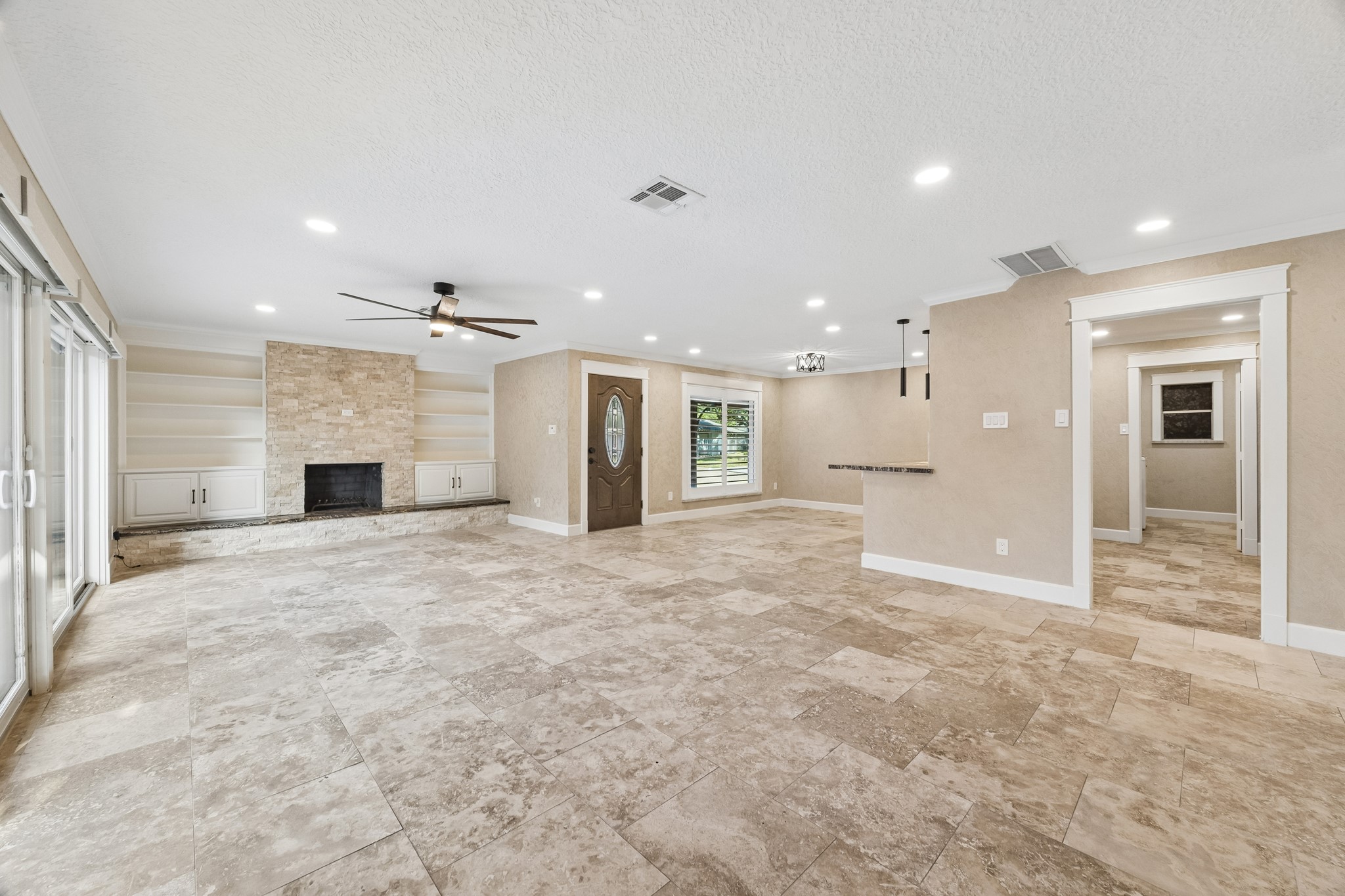 37 Champions Colony E Property Photo 4