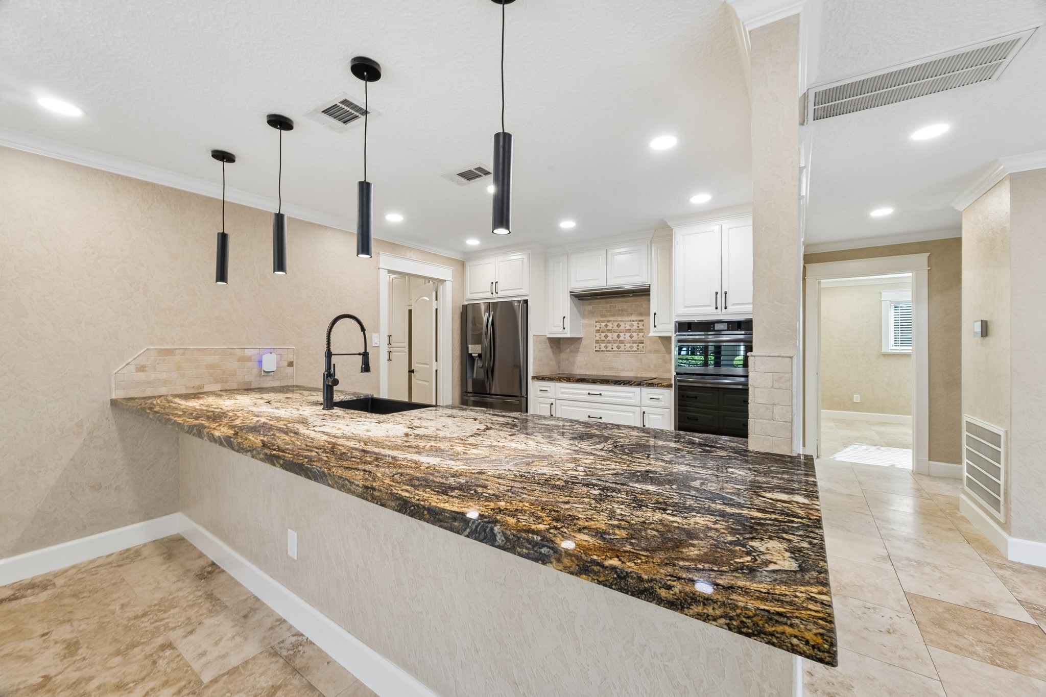 37 Champions Colony E Property Photo 8