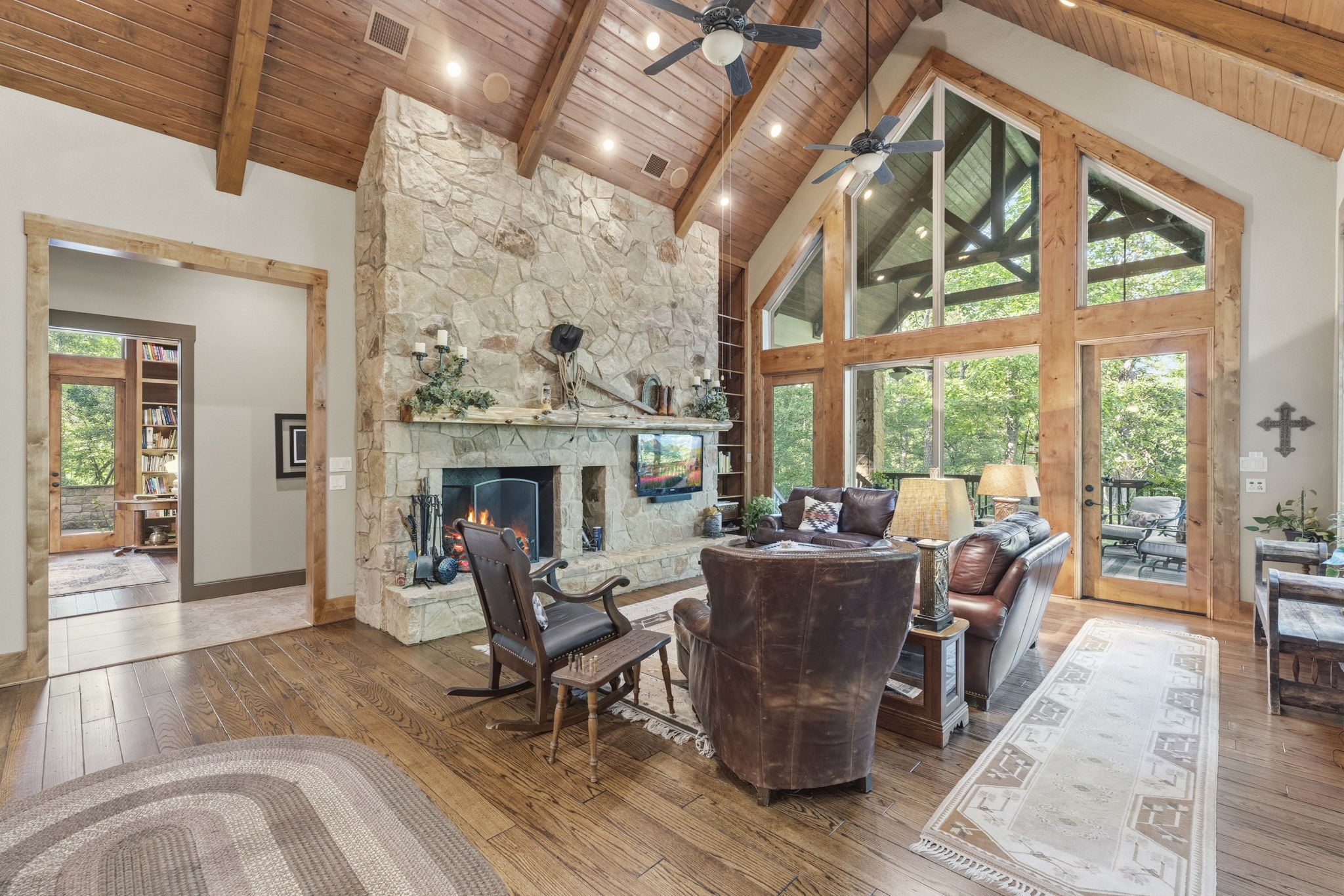 6148 Waltons Point Property Photo 16